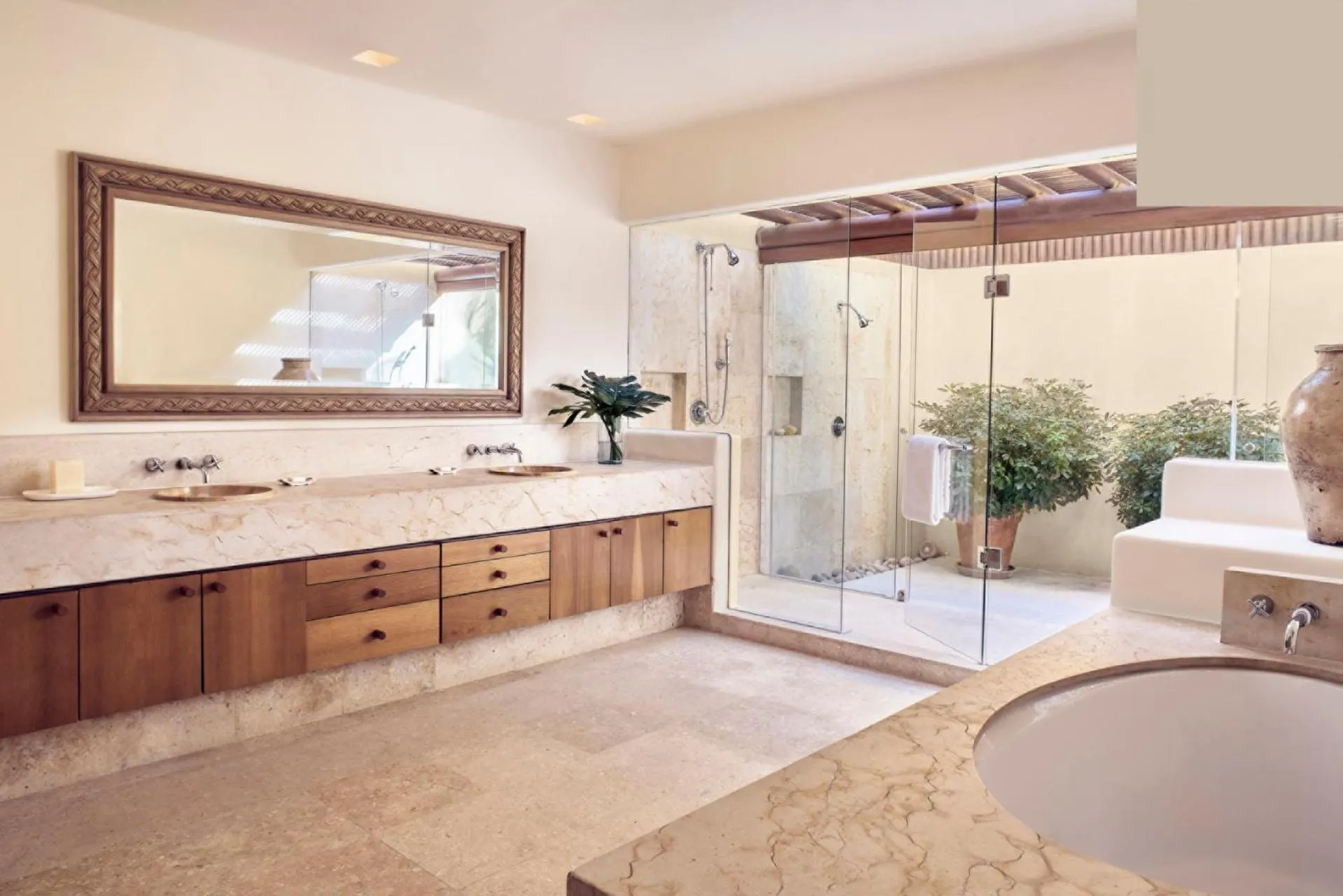 Shower in Four Seasons Resort Punta Mita