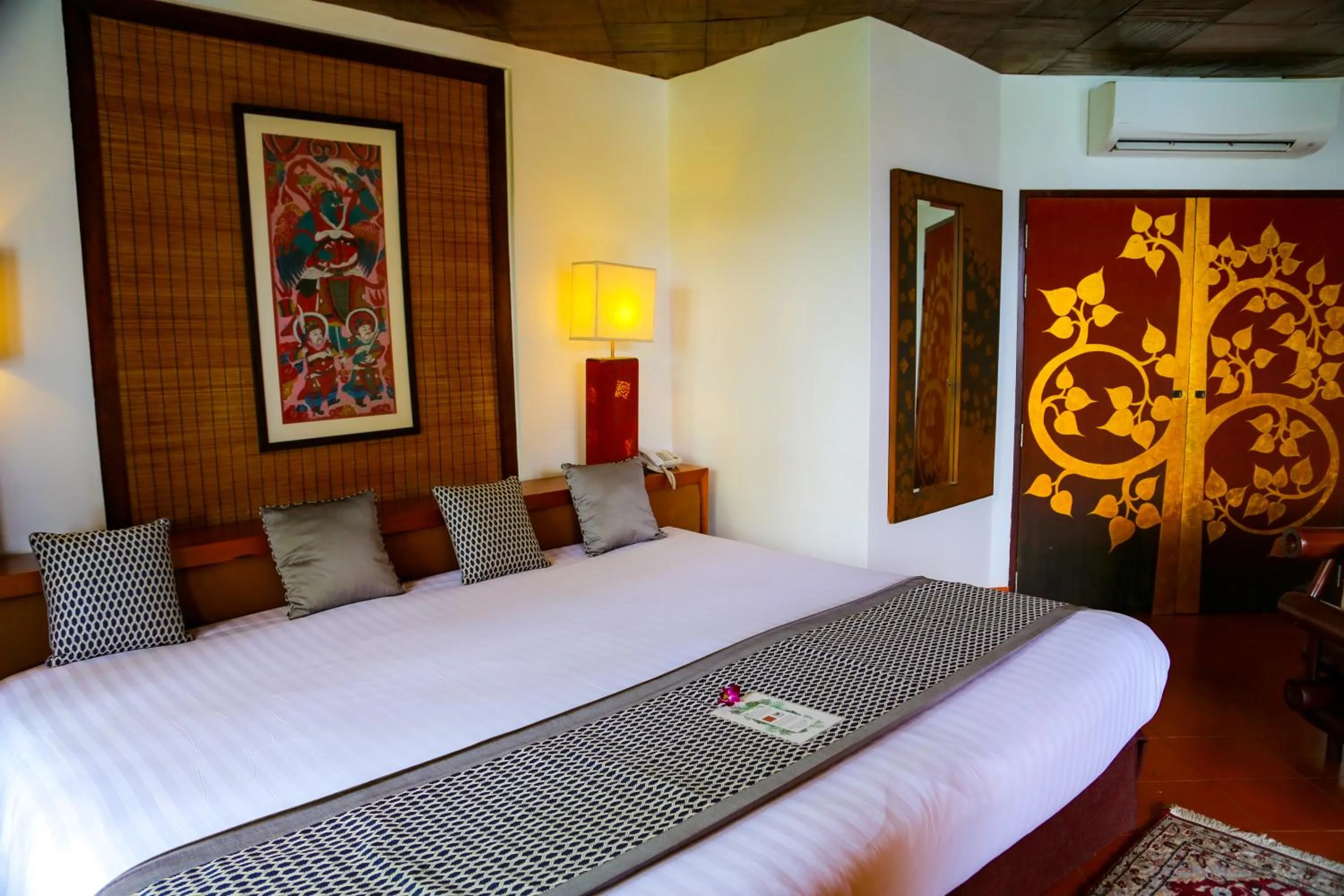 Bedroom, Bed in Mom Tri's Villa Royale - SHA Plus