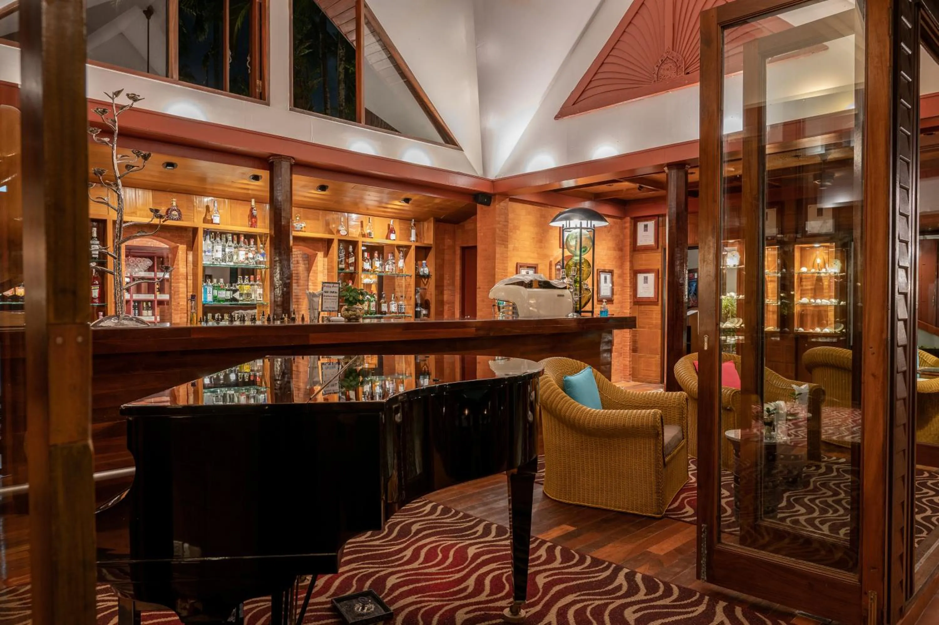 Restaurant/places to eat in Mom Tri's Villa Royale - SHA Plus