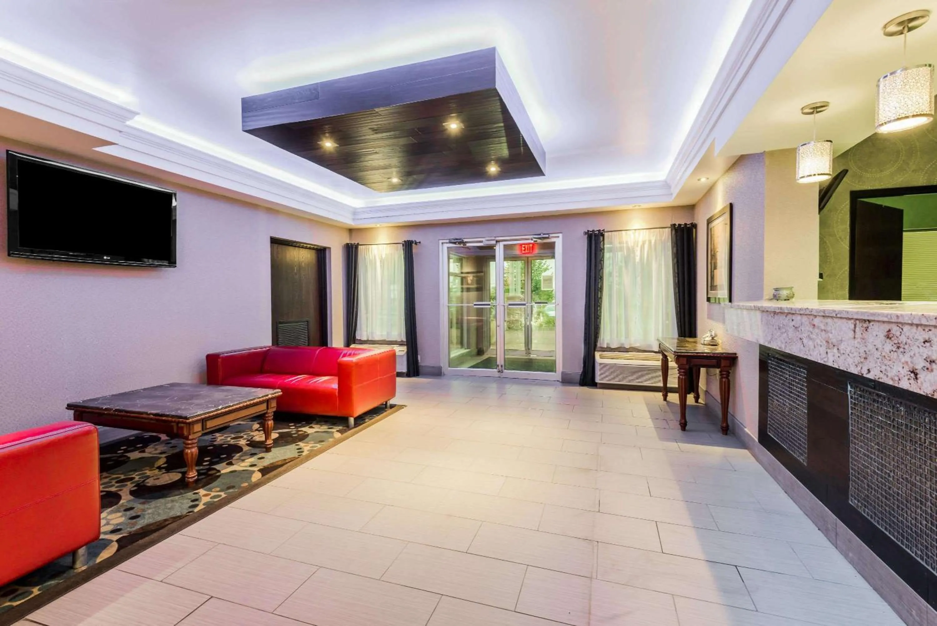 Lobby or reception in Super 8 by Wyndham Mars/Cranberry/Pittsburgh Area