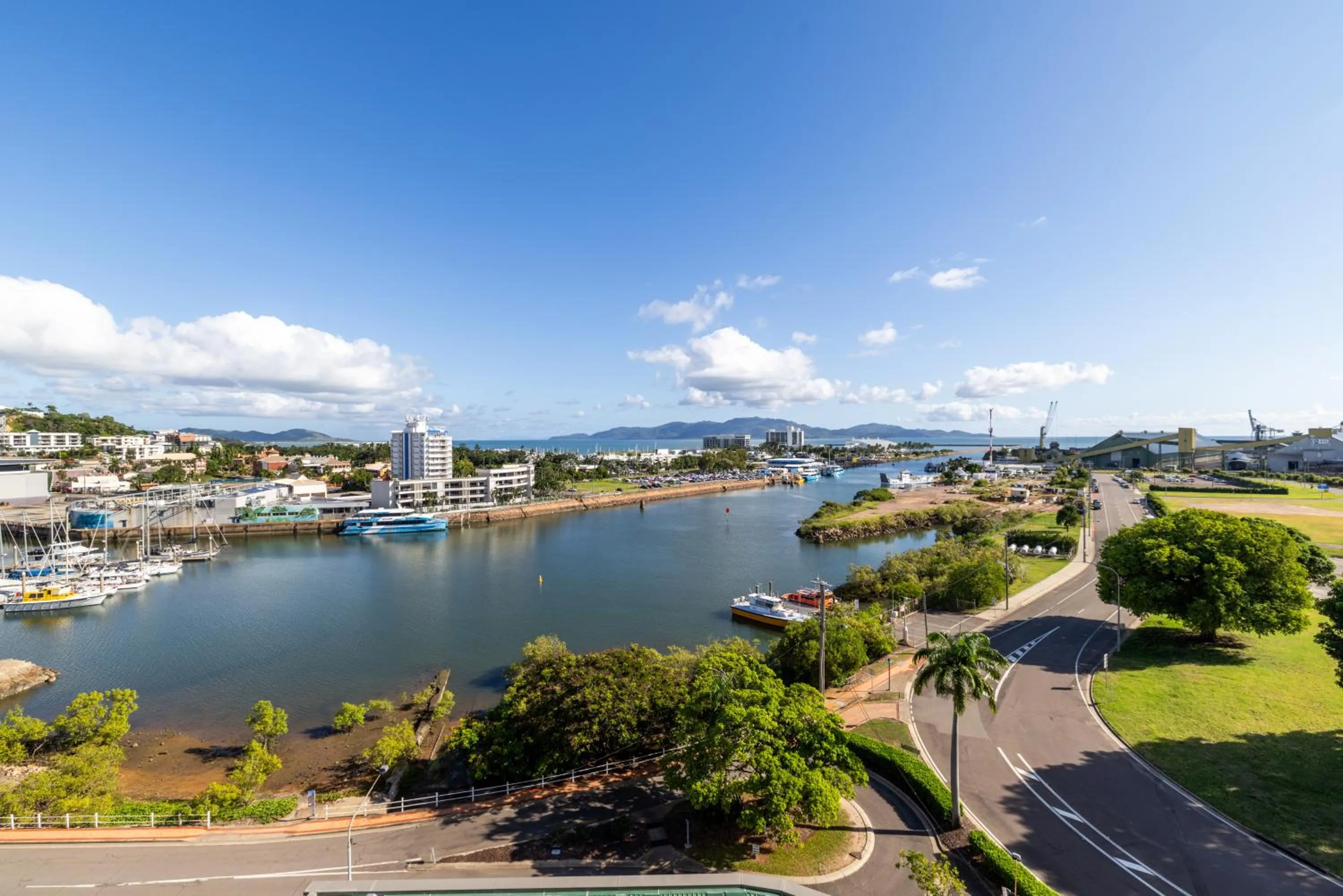 Nearby landmark in Oaks Townsville Hotel