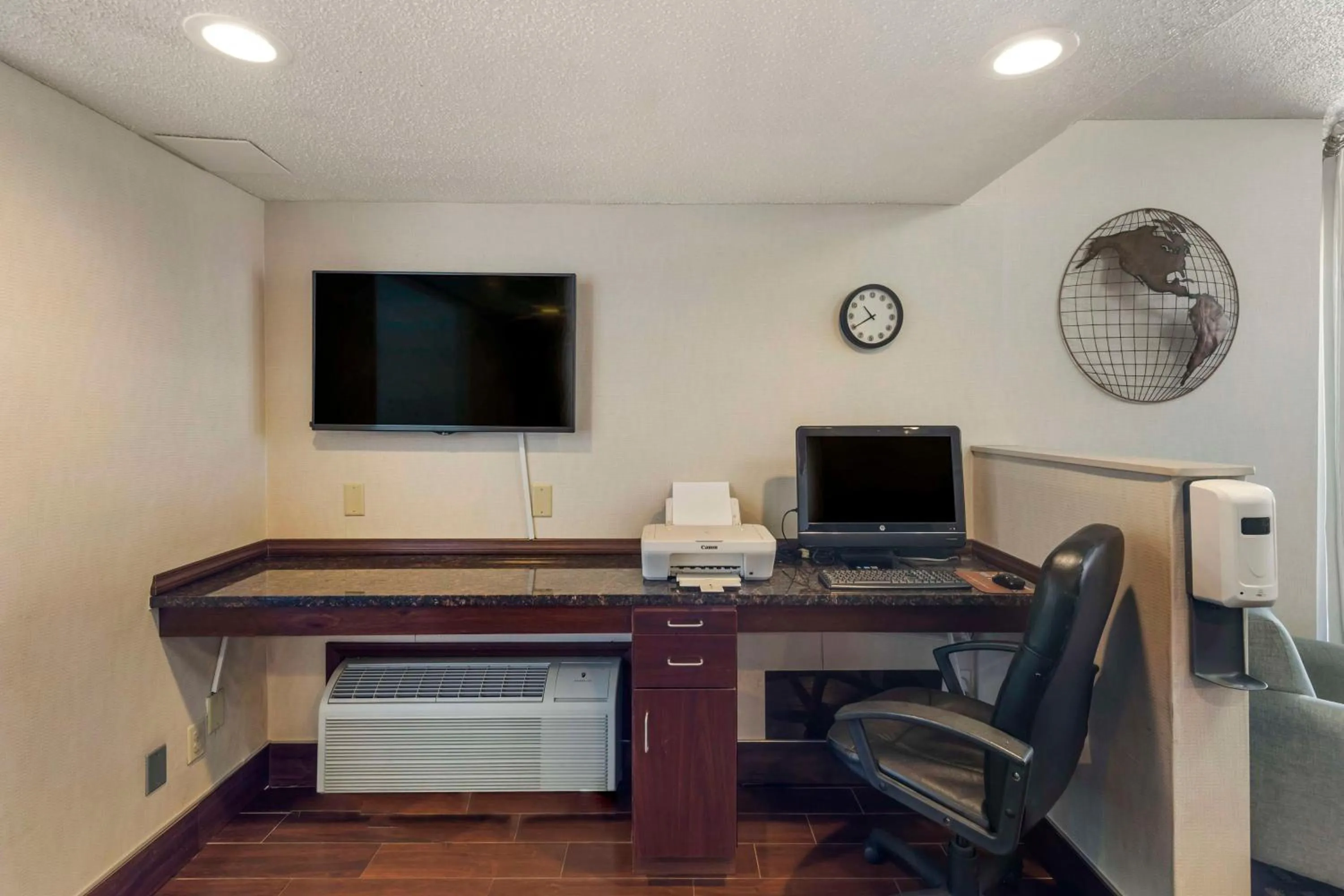 Business facilities in Best Western Athens Inn