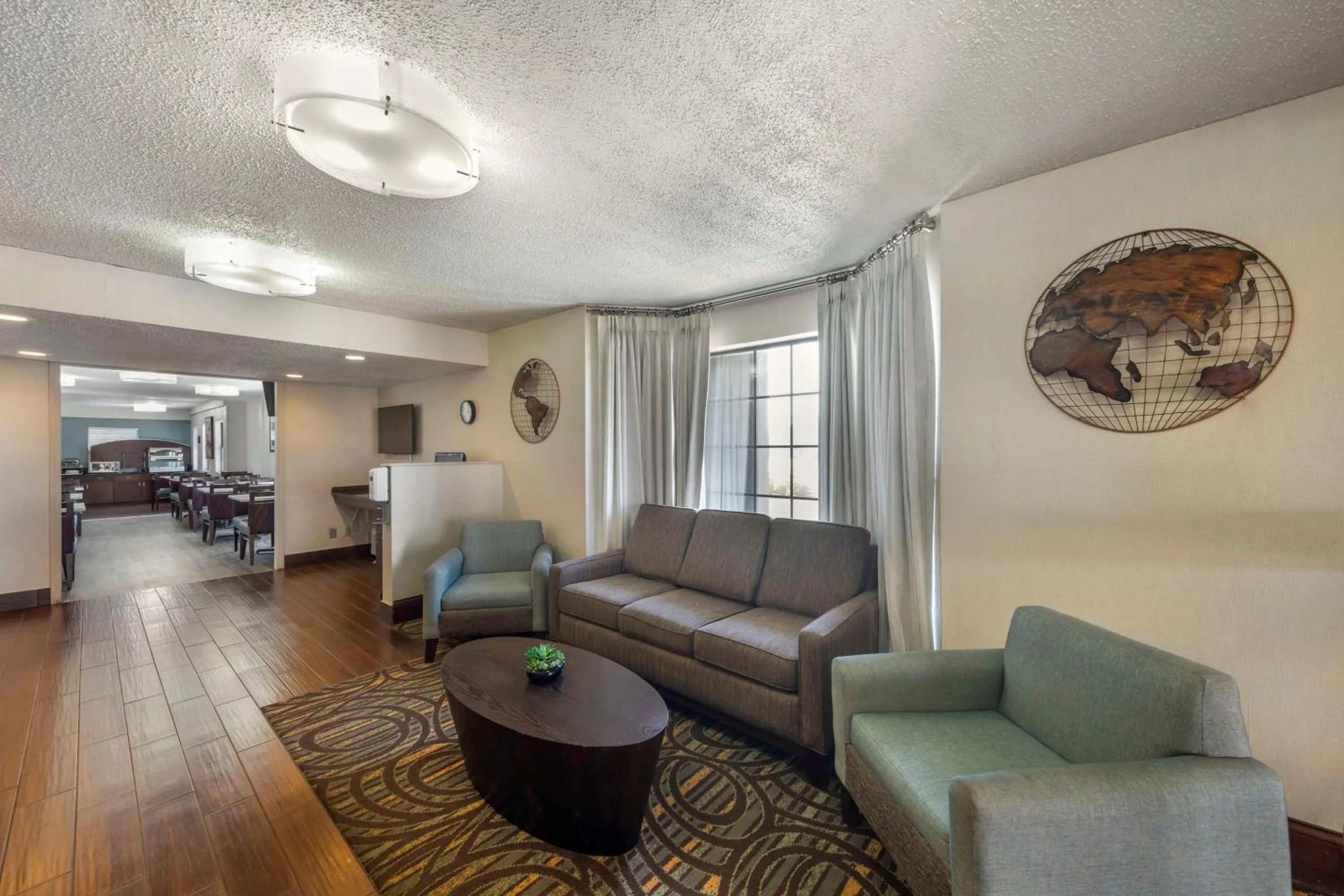 Lobby or reception in Best Western Athens Inn