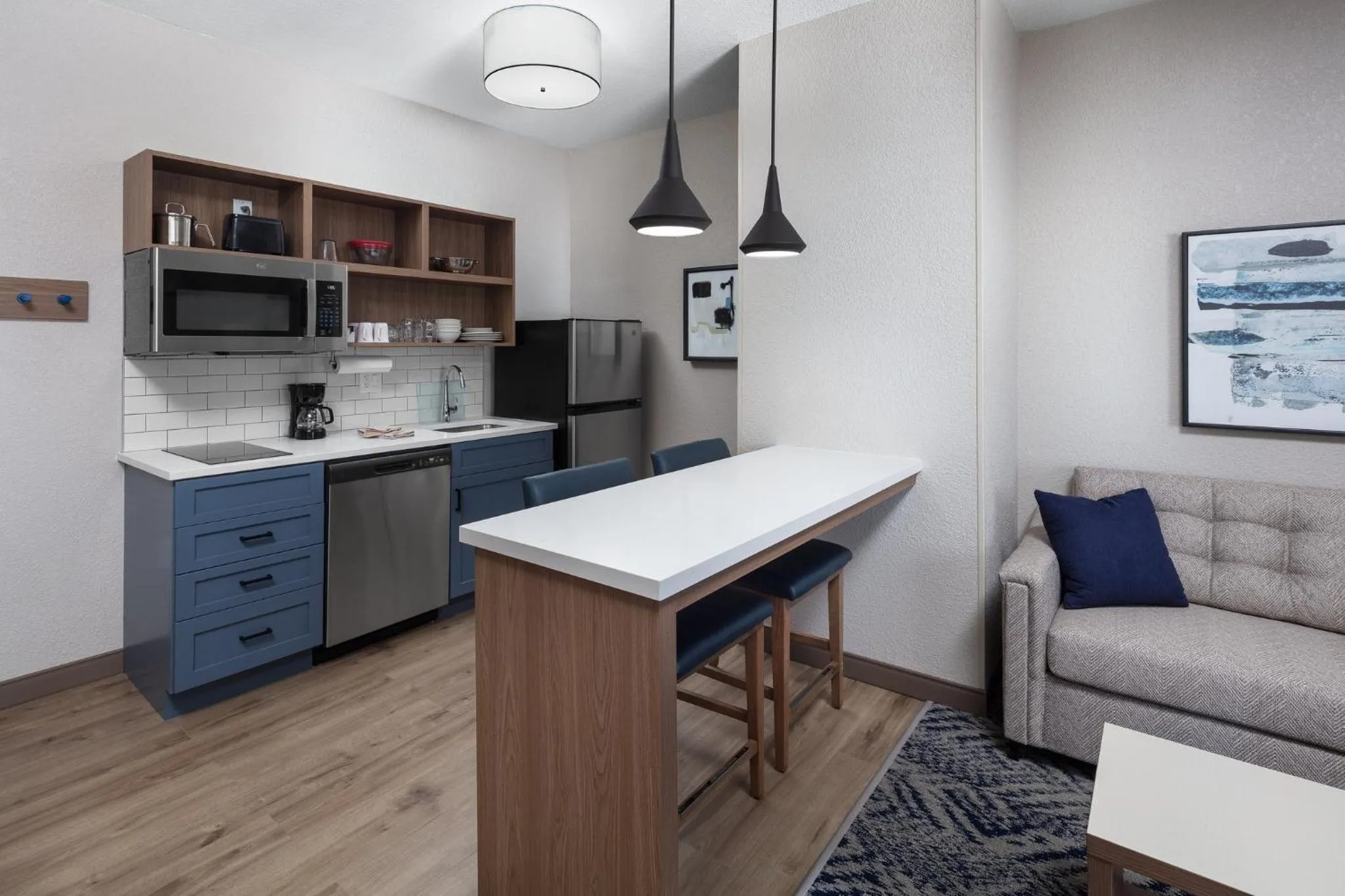 Photo of the whole room in Candlewood Suites St. Robert by IHG