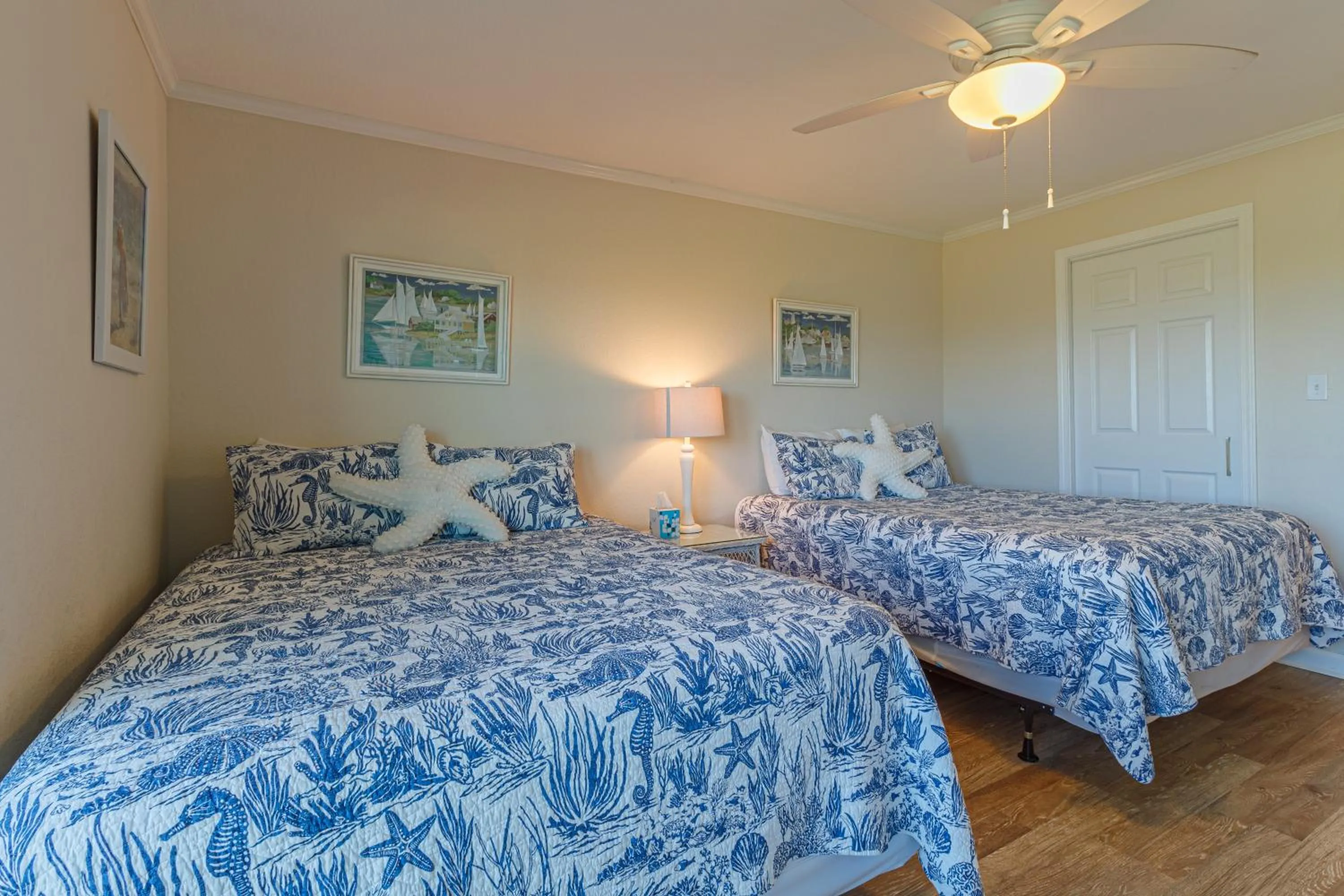 Bed in Executive Keys Condominiums on the Beach
