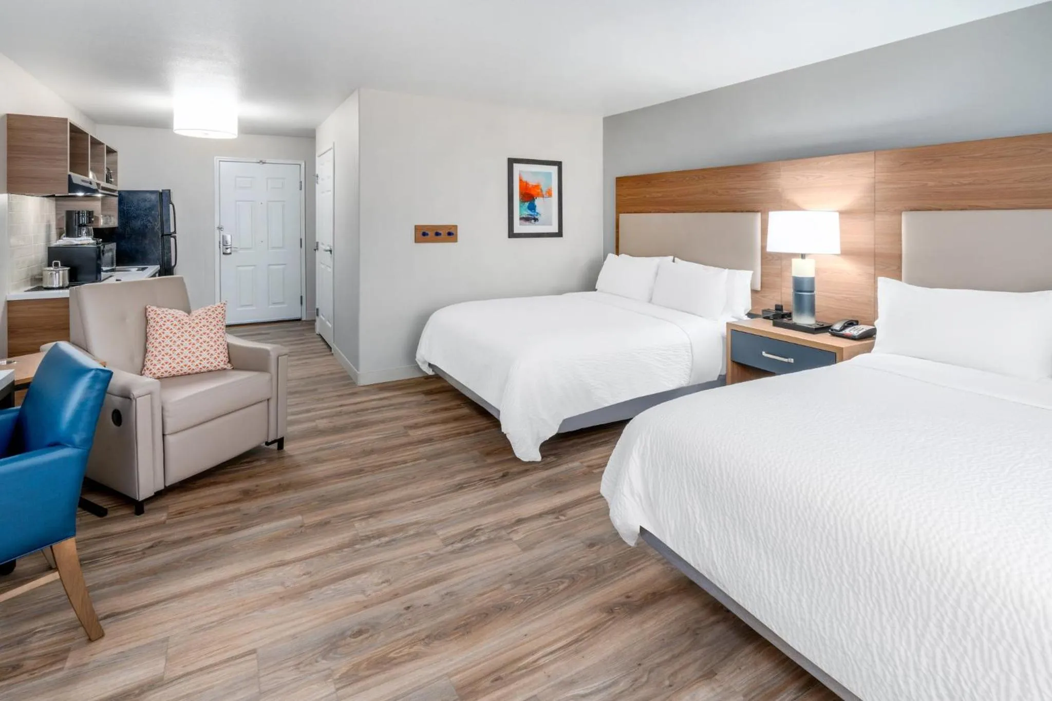 Photo of the whole room, Bed in Candlewood Suites Denver Northeast - Brighton, an IHG Hotel