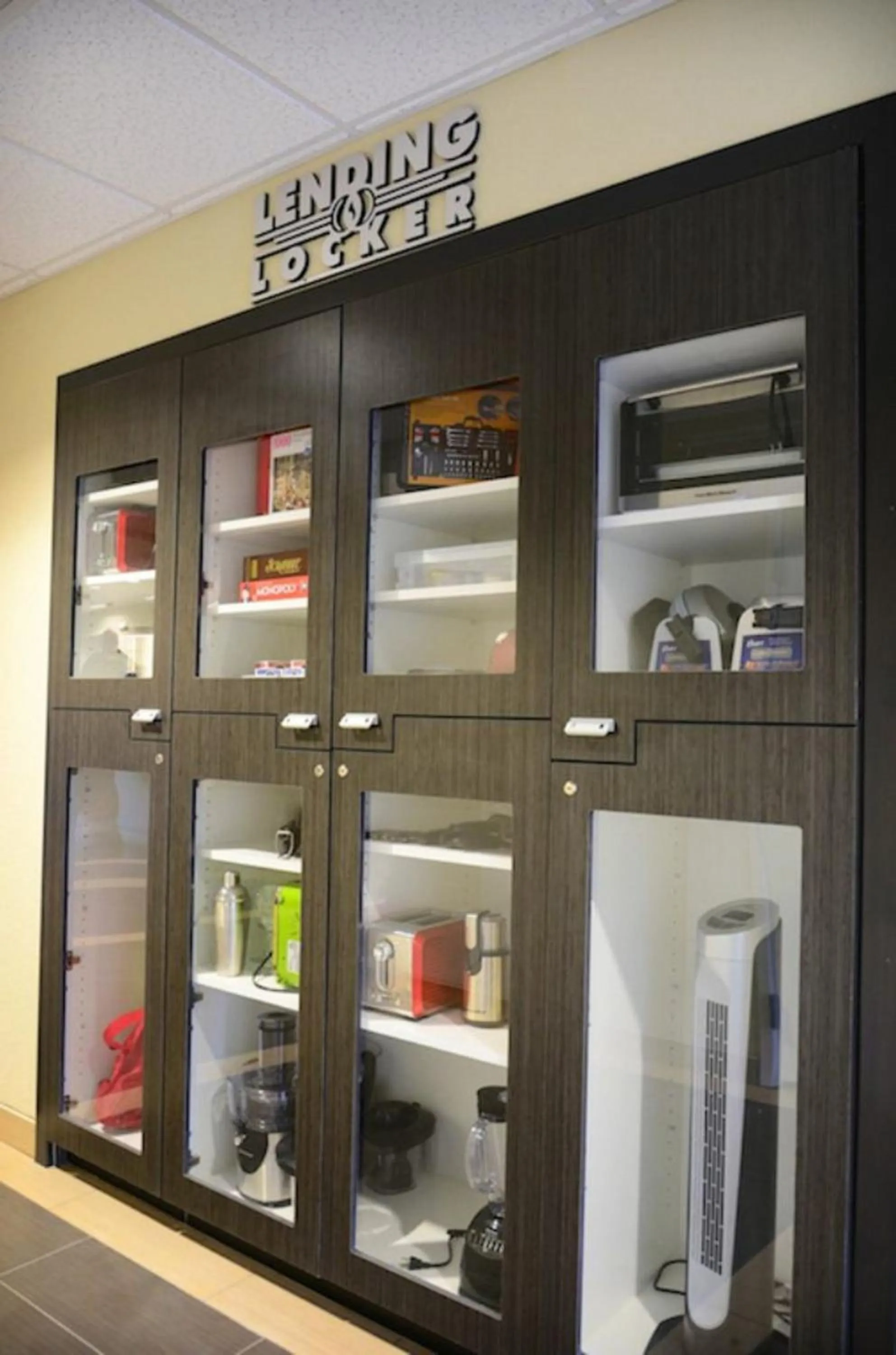 Decorative detail in Candlewood Suites Denver Northeast - Brighton, an IHG Hotel