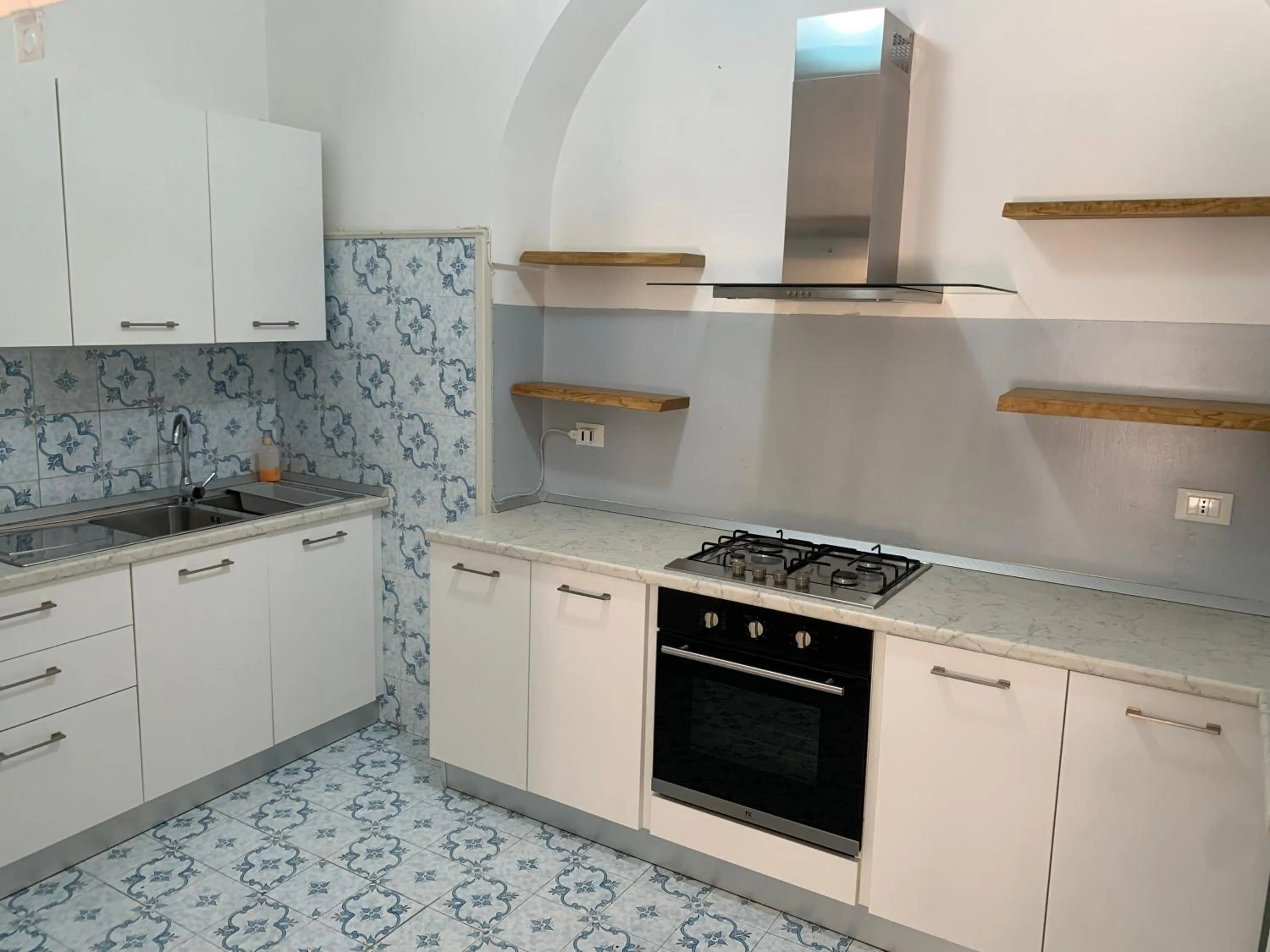 Kitchen or kitchenette in Villa Cesarea Dimora di Charme
