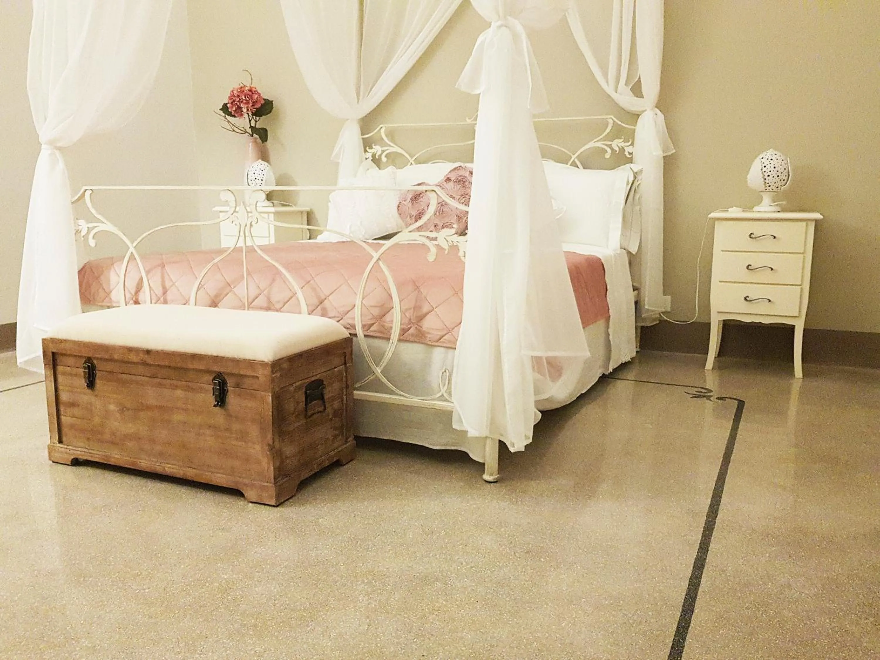 Bedroom, Bed in Villa Cesarea Dimora di Charme