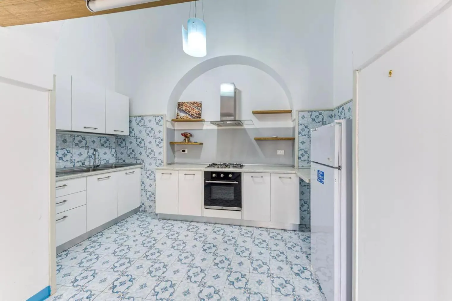 Kitchen or kitchenette in Villa Cesarea Dimora di Charme