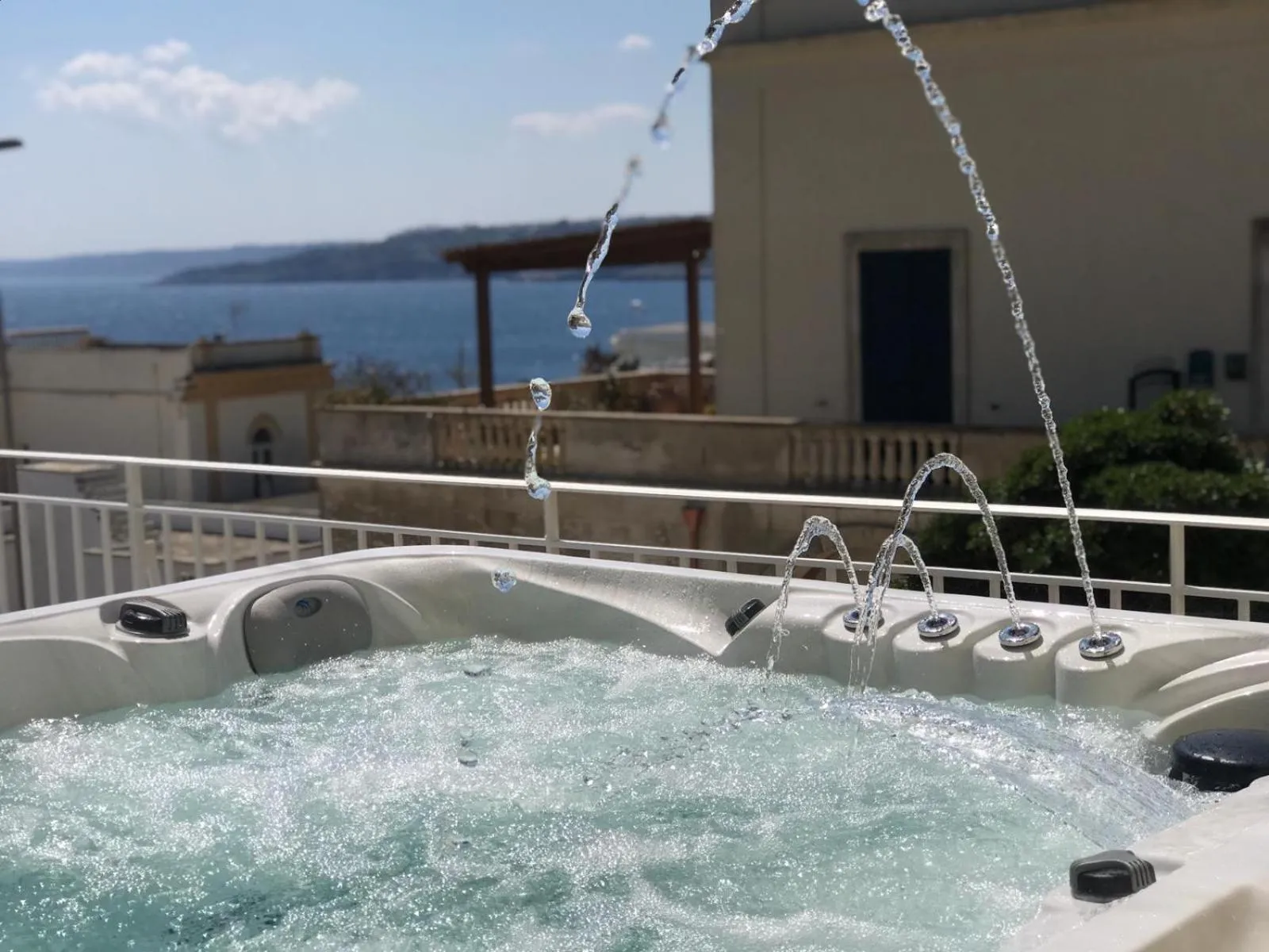 Hot Tub in Villa Cesarea Dimora di Charme