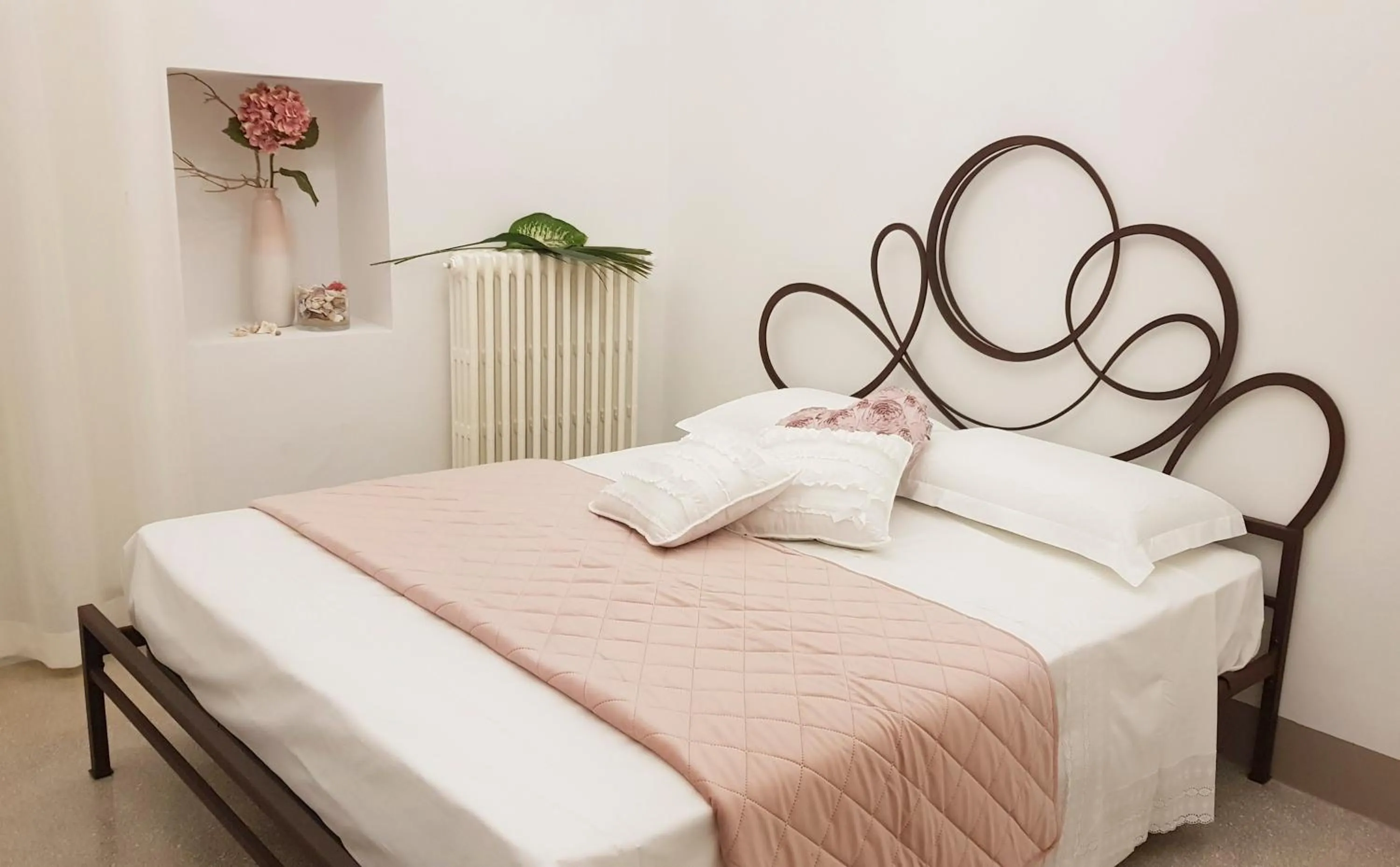 Bedroom, Bed in Villa Cesarea Dimora di Charme