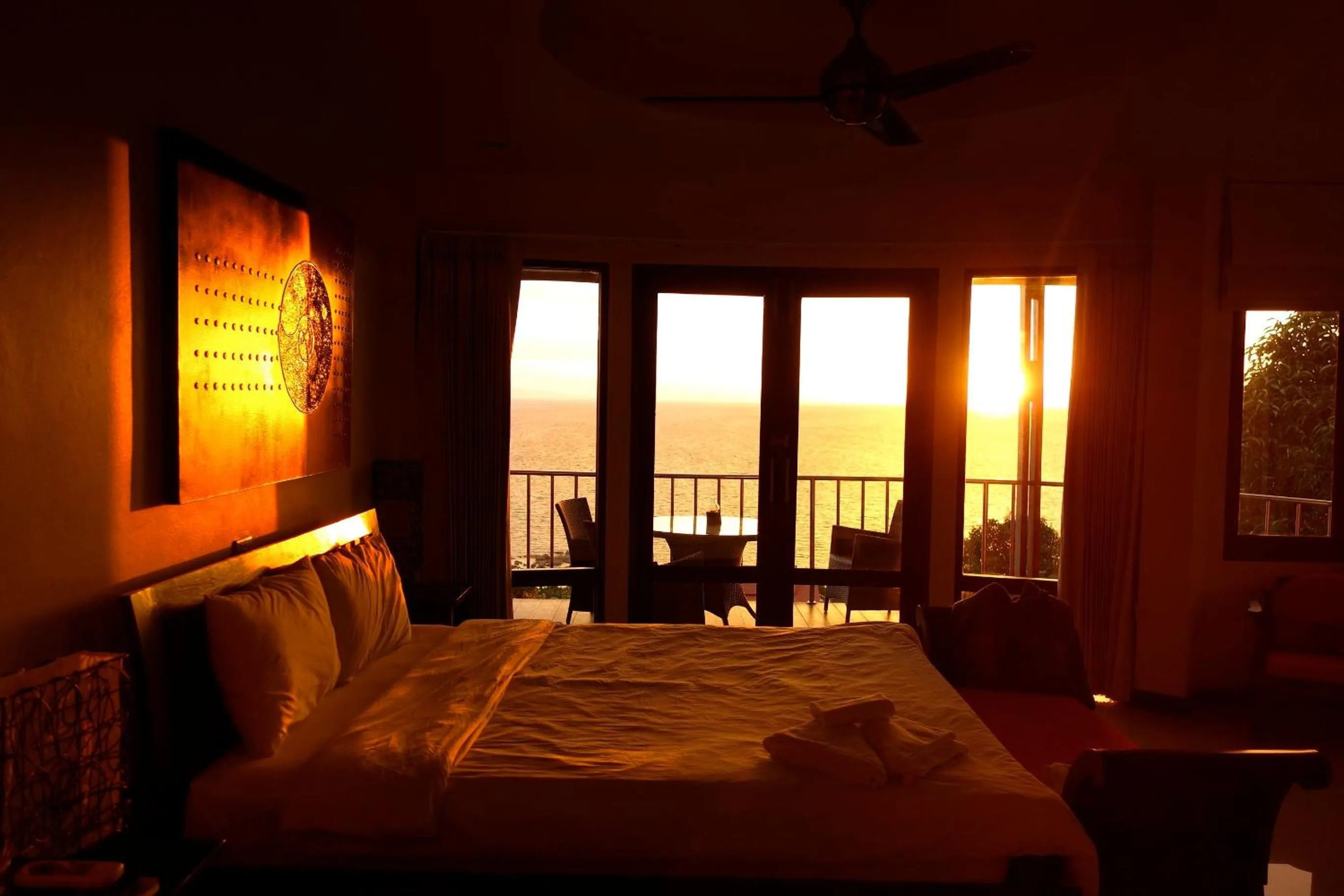 Bed in Sunset Hill Boutique Resort Koh Phangan