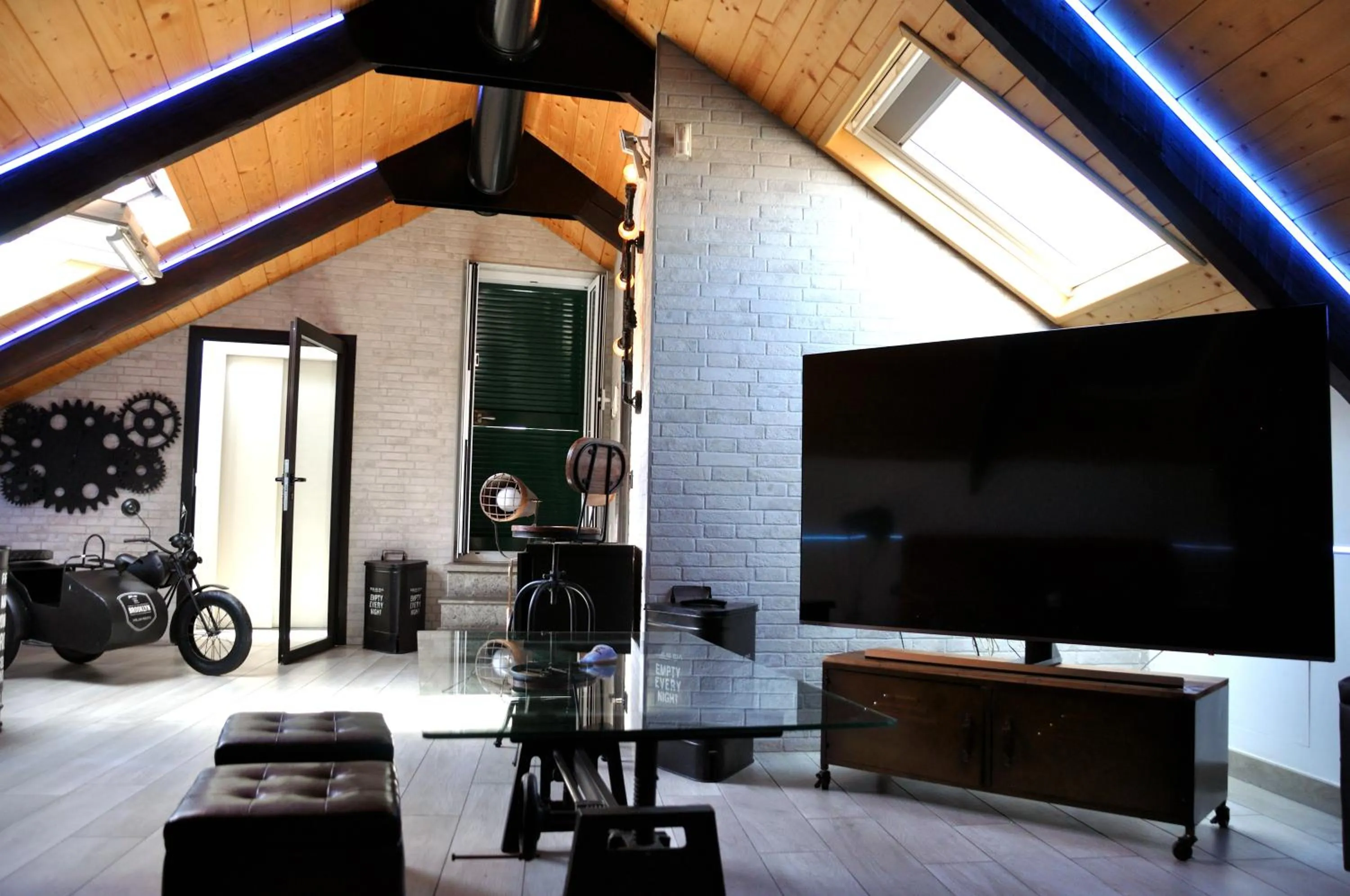 TV and multimedia in Palazzo Settembrini 49