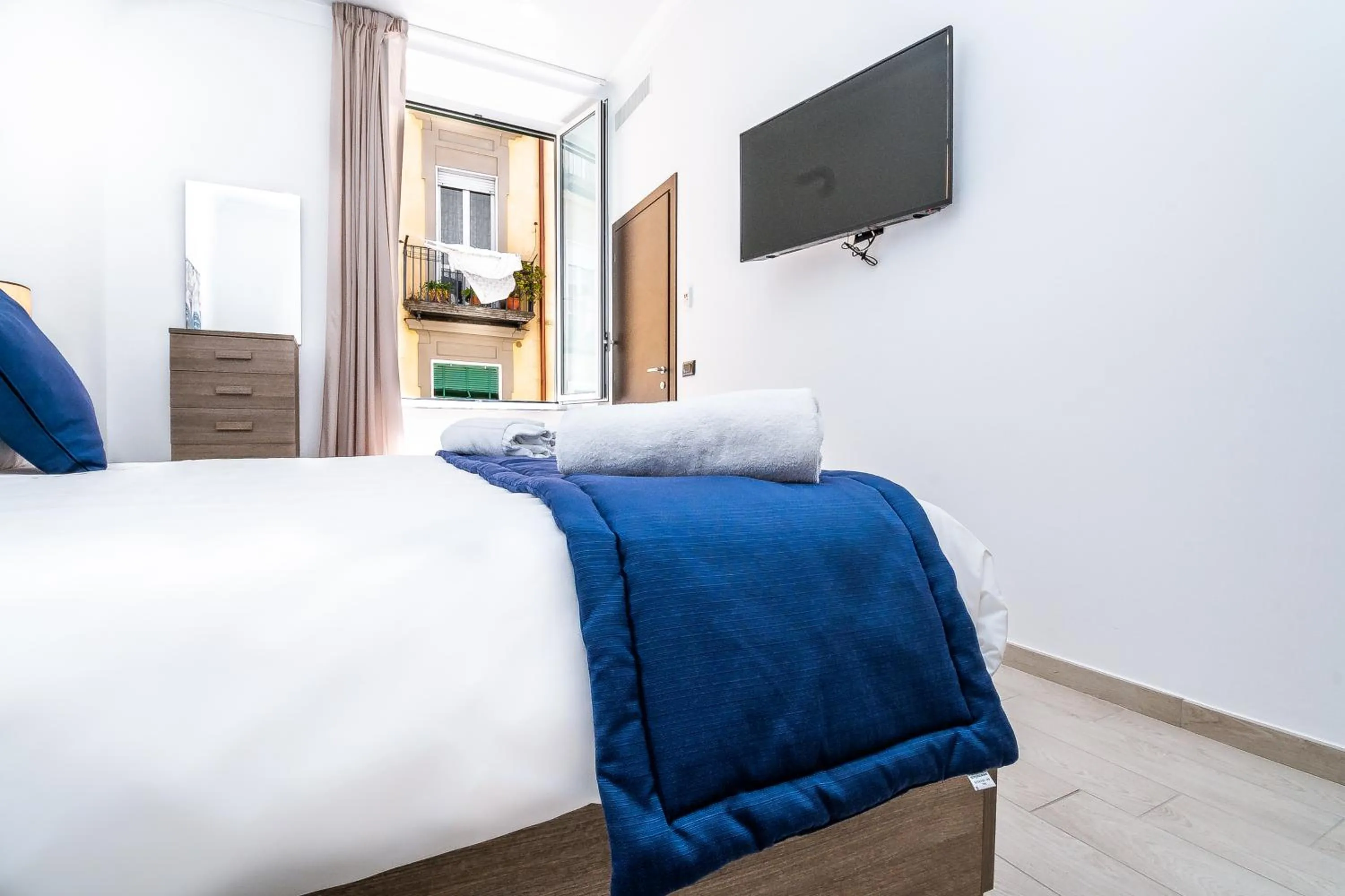 TV and multimedia, Bed in Palazzo Settembrini 49