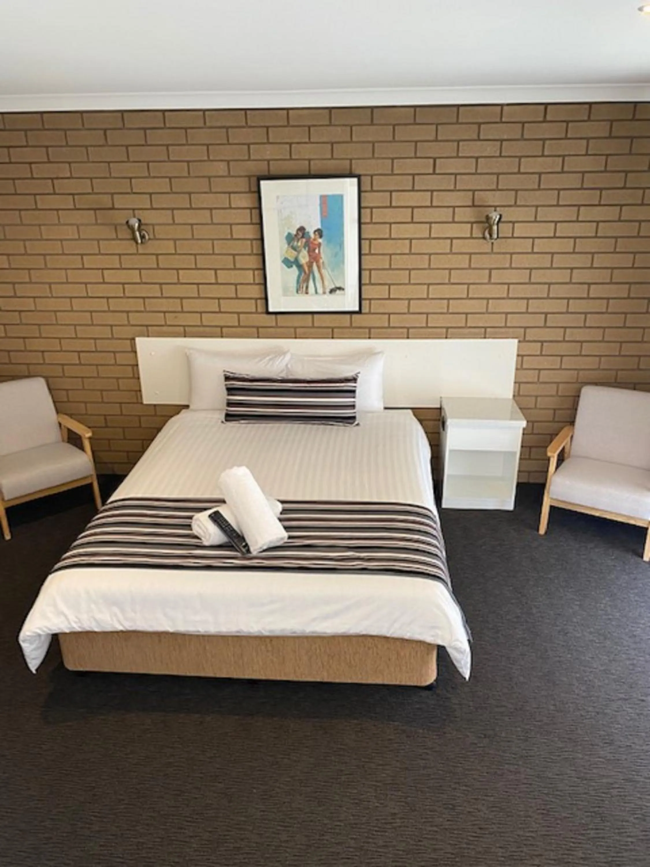 Bed in Albury City Motel