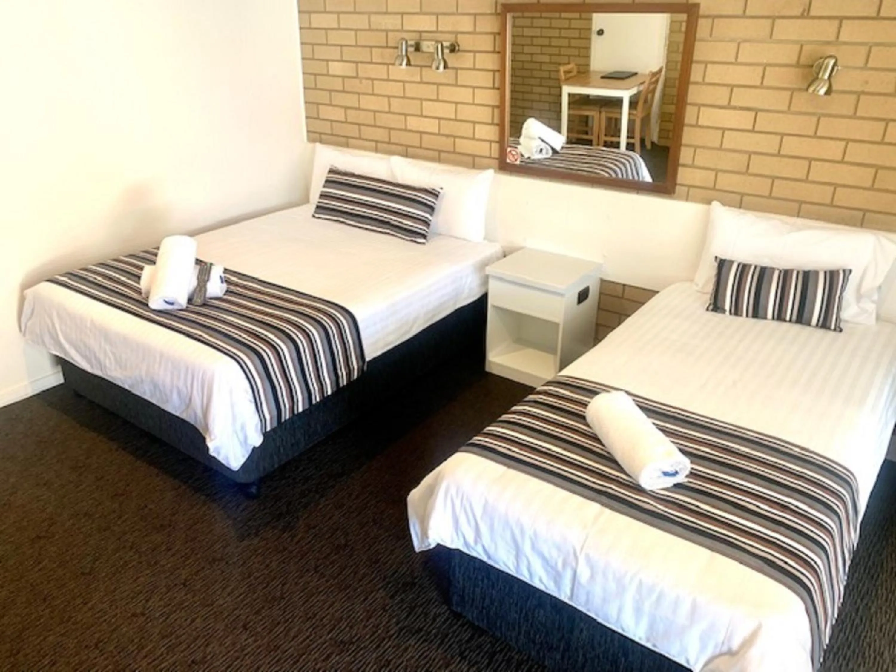 Bed in Albury City Motel