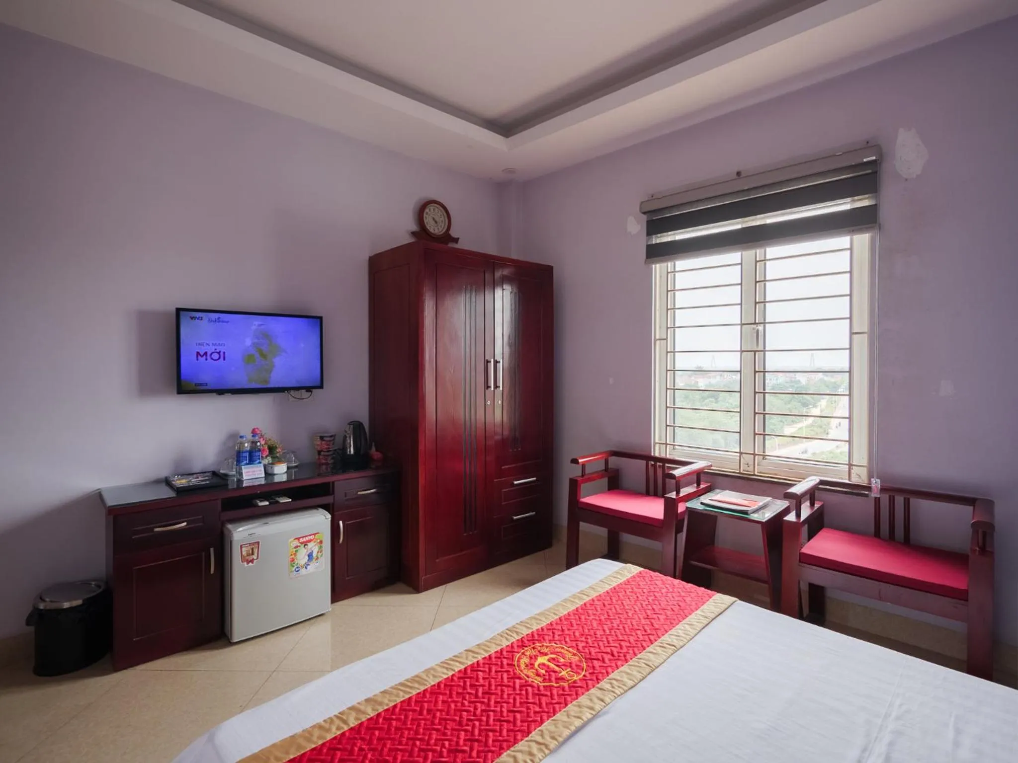 Seating area, Bed in TITANIC HOTEL