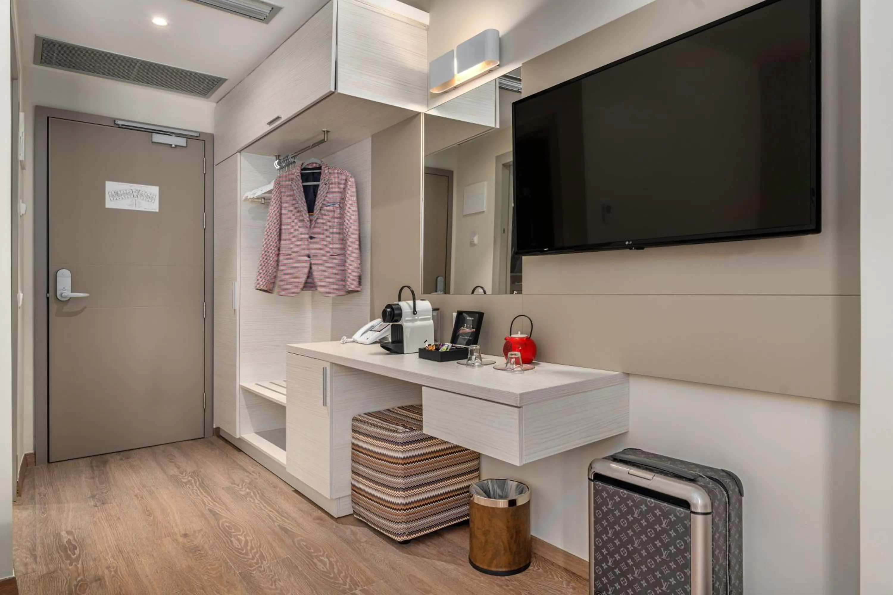 Photo of the whole room in Ammon Zeus Luxury Beach Hotel