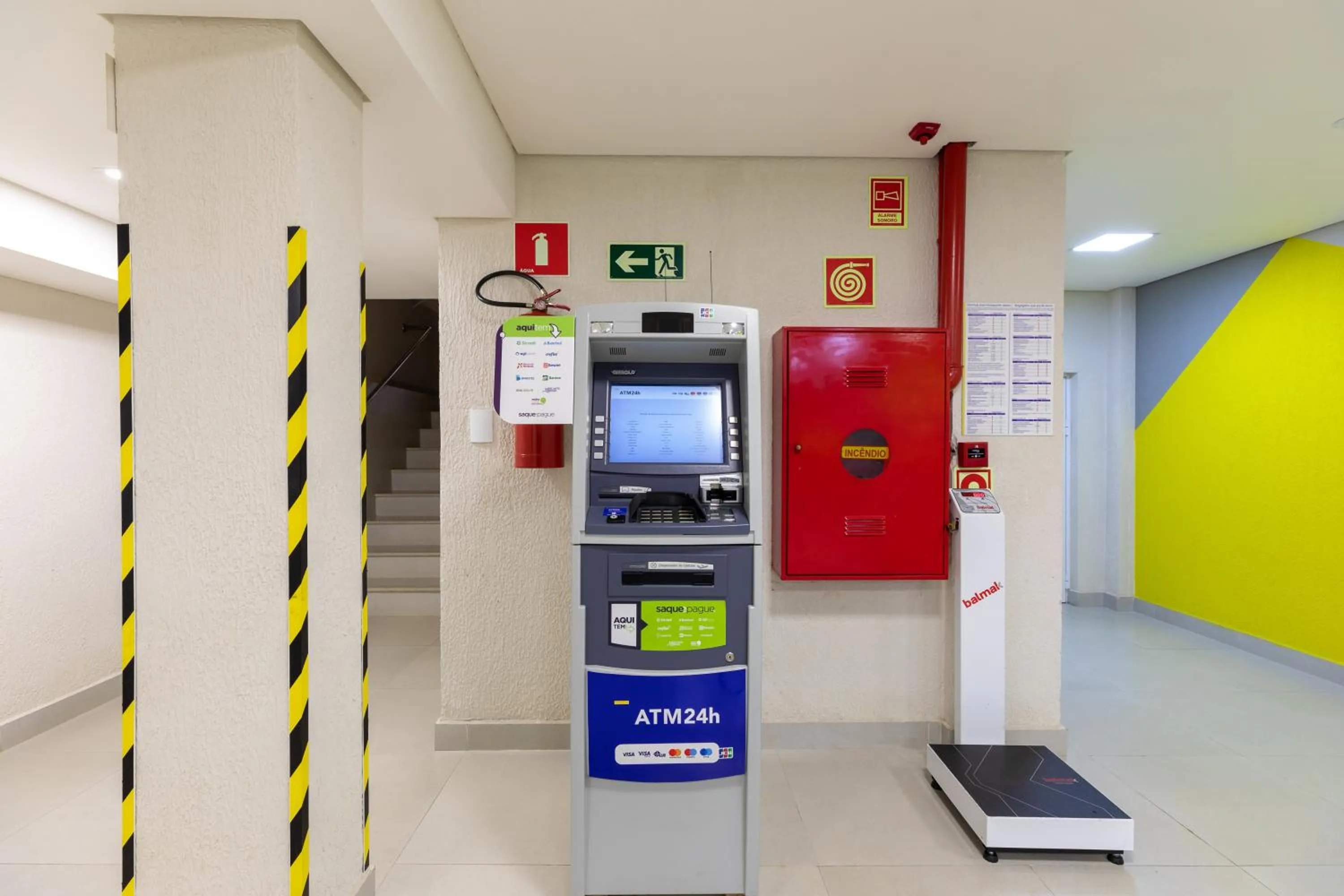 ATM in Tarobá Express