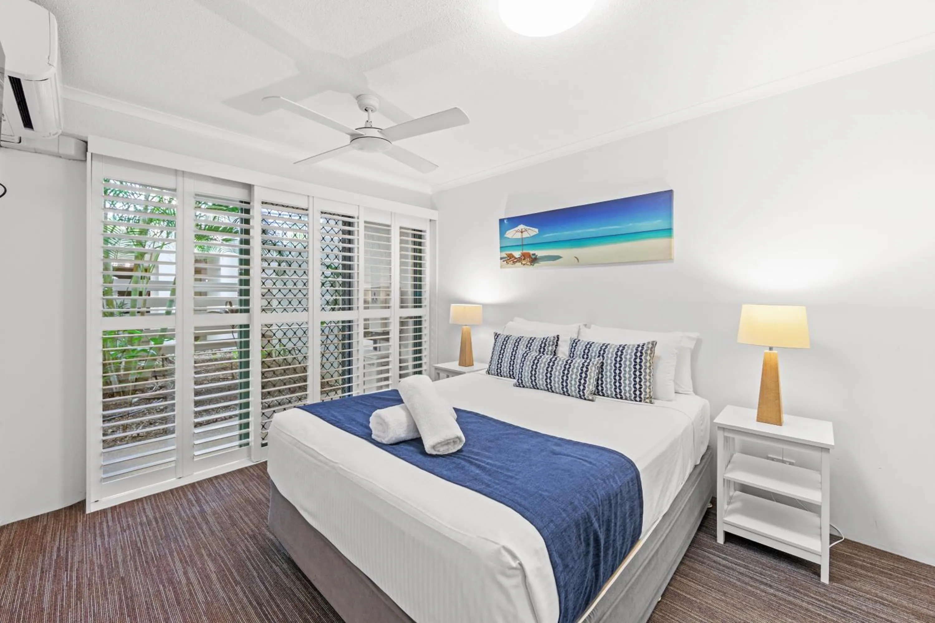 Bedroom, Bed in The Norfolks on Moffat Beach