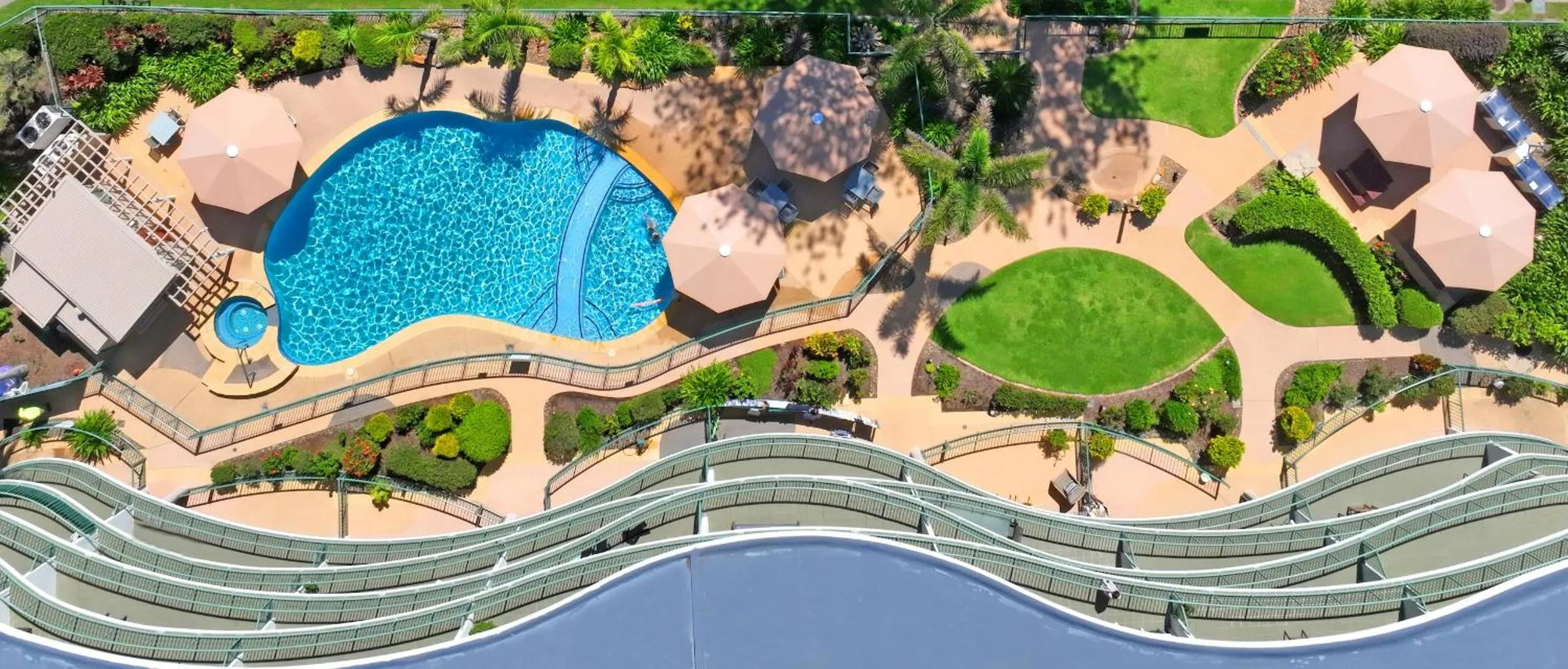 Swimming pool in The Norfolks on Moffat Beach