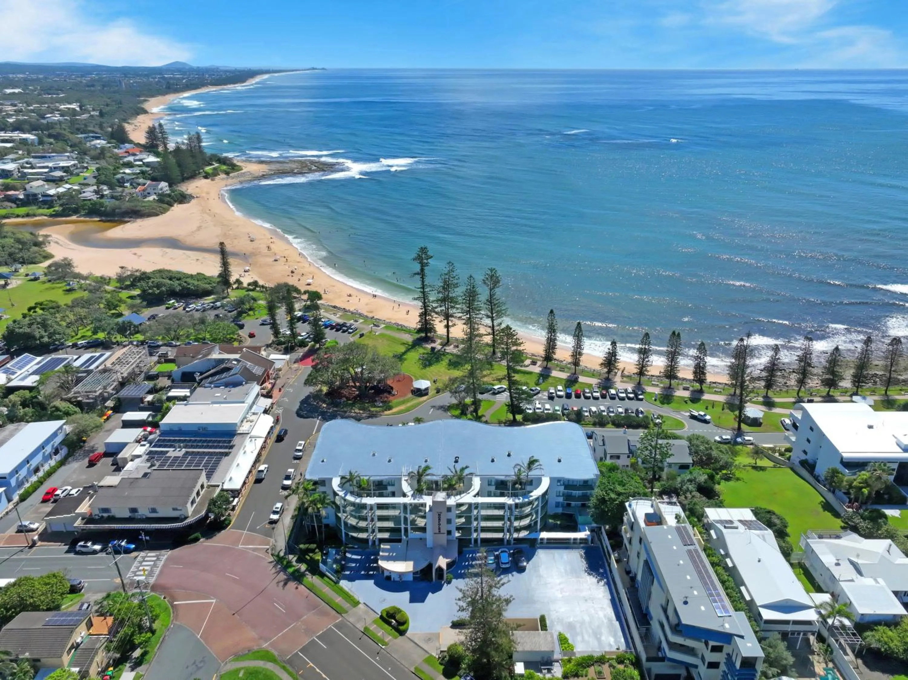 Property building in The Norfolks on Moffat Beach