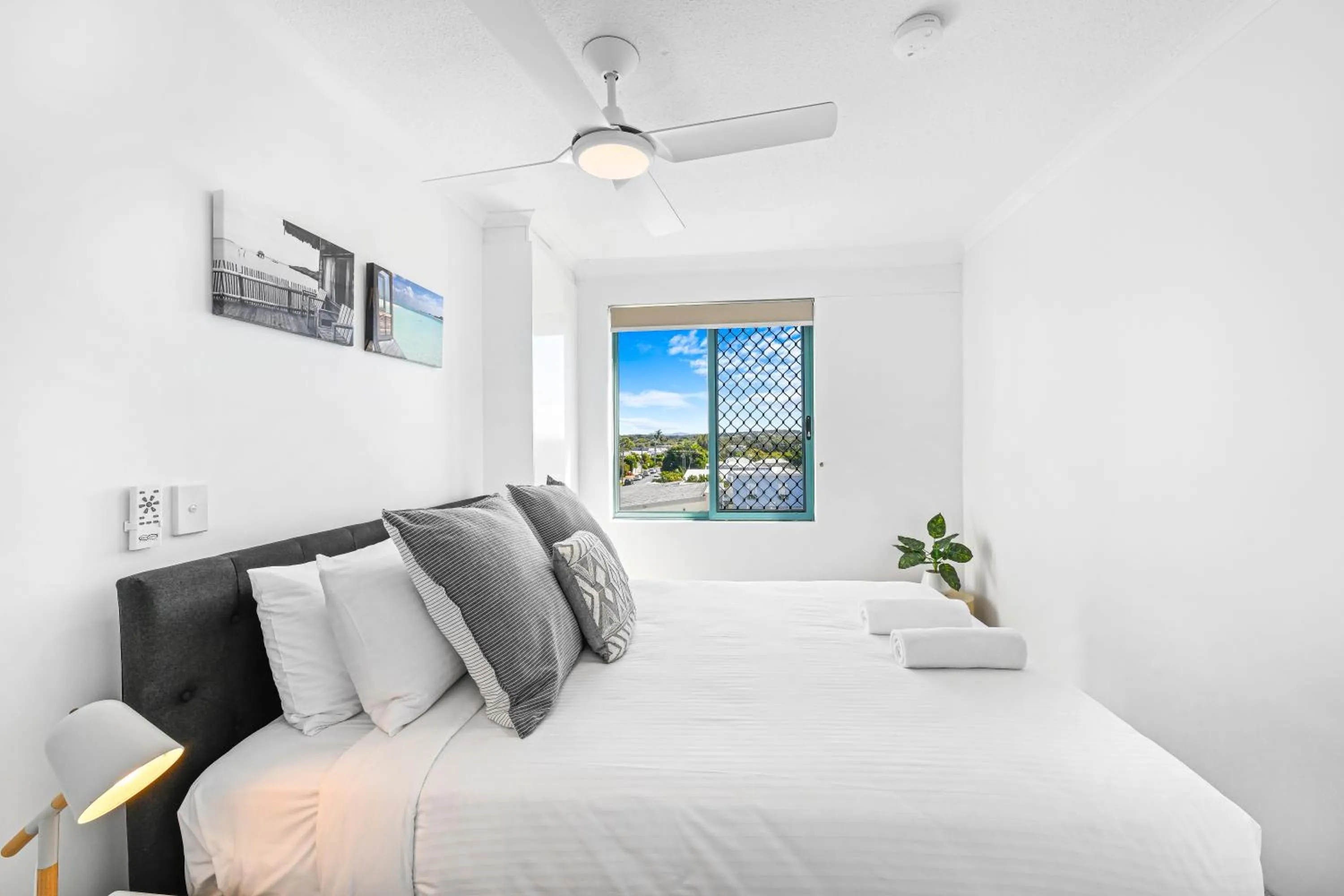 Bedroom, Bed in The Norfolks on Moffat Beach