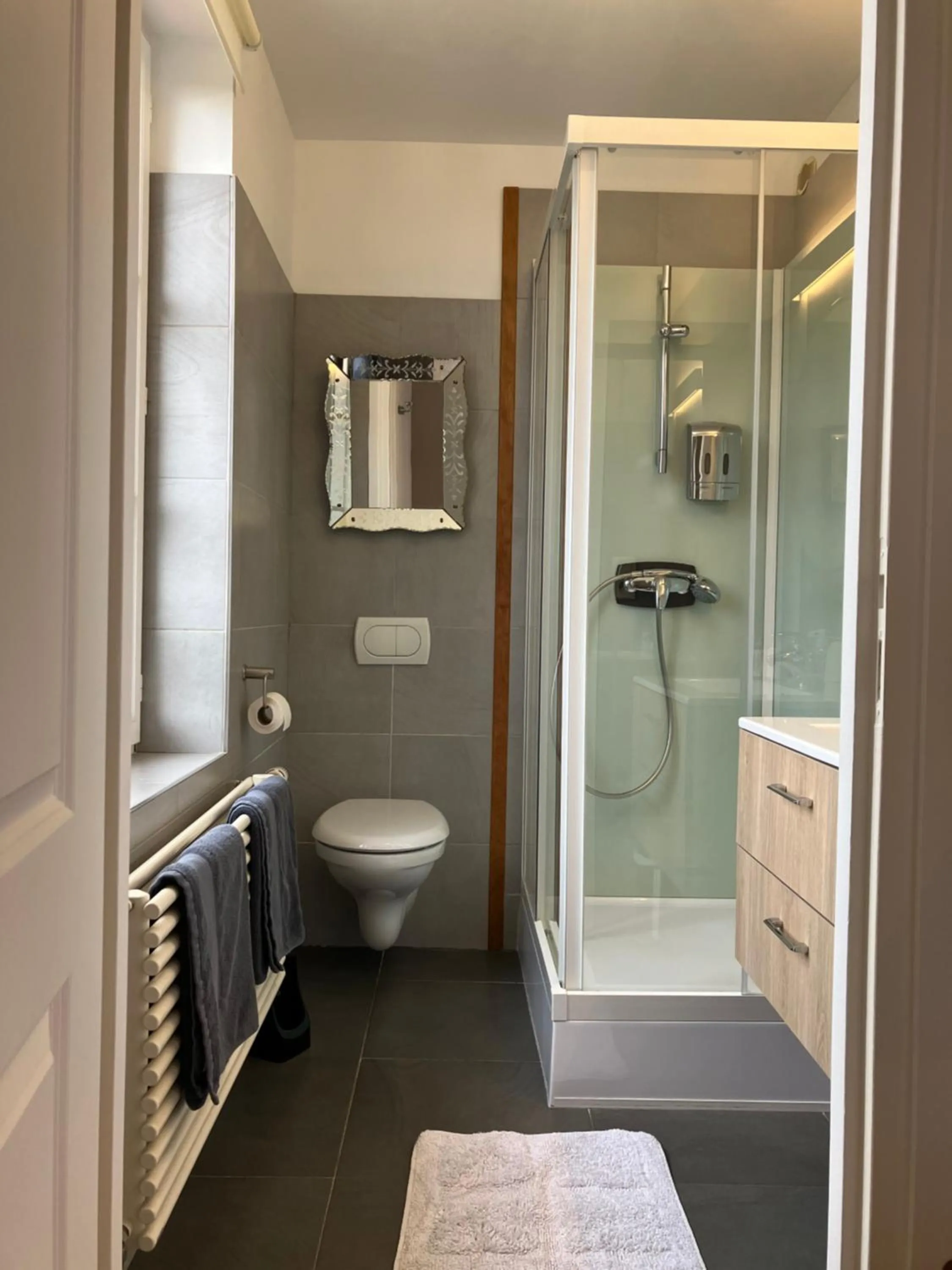 Shower in Chambres avec Vue