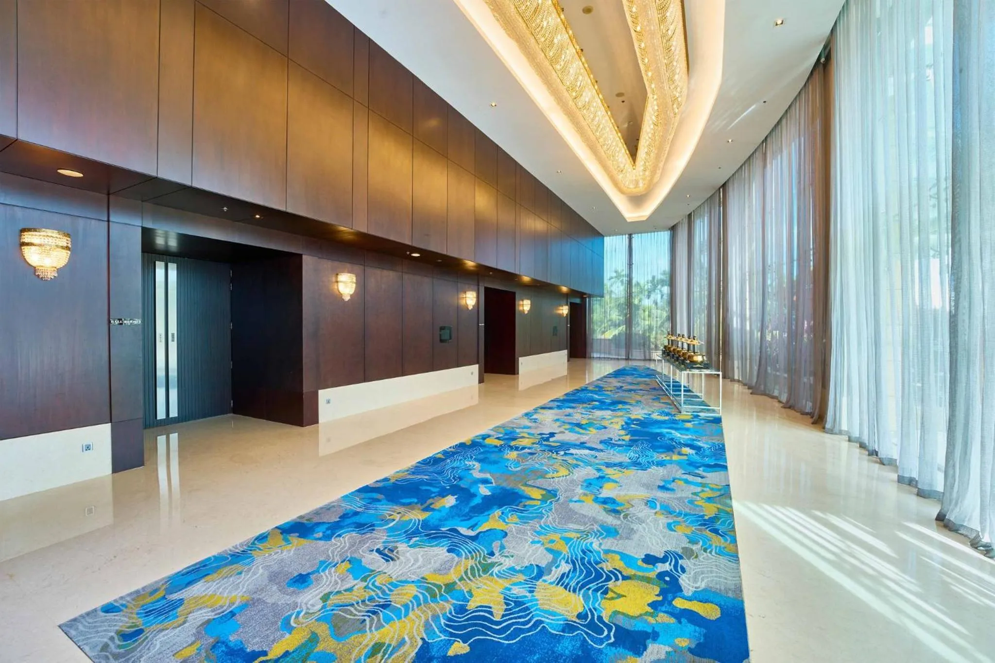 Meeting/conference room in Crowne Plaza Kochi by IHG