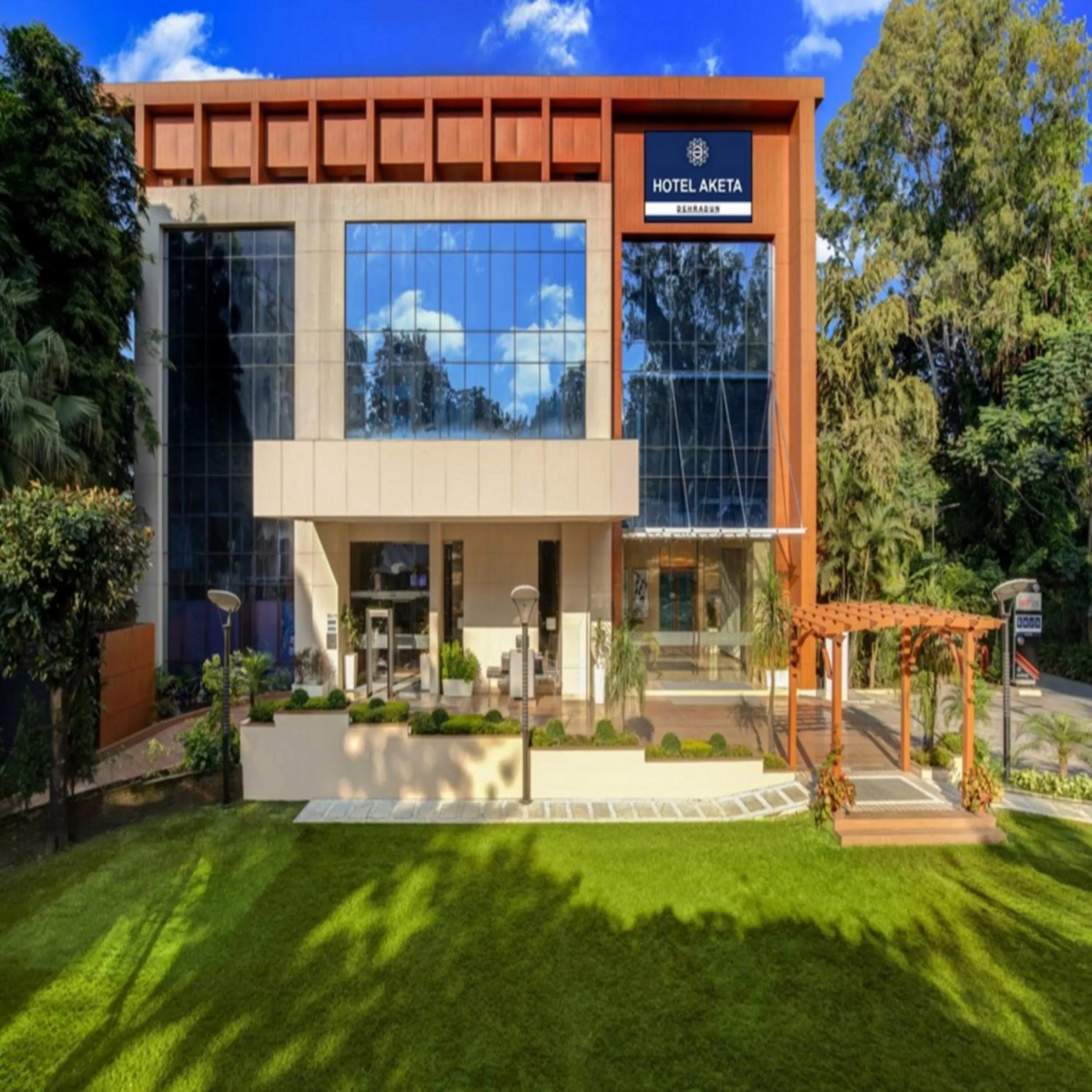 Property building in Hotel Aketa Rajpur Road Dehradun, Dehradun