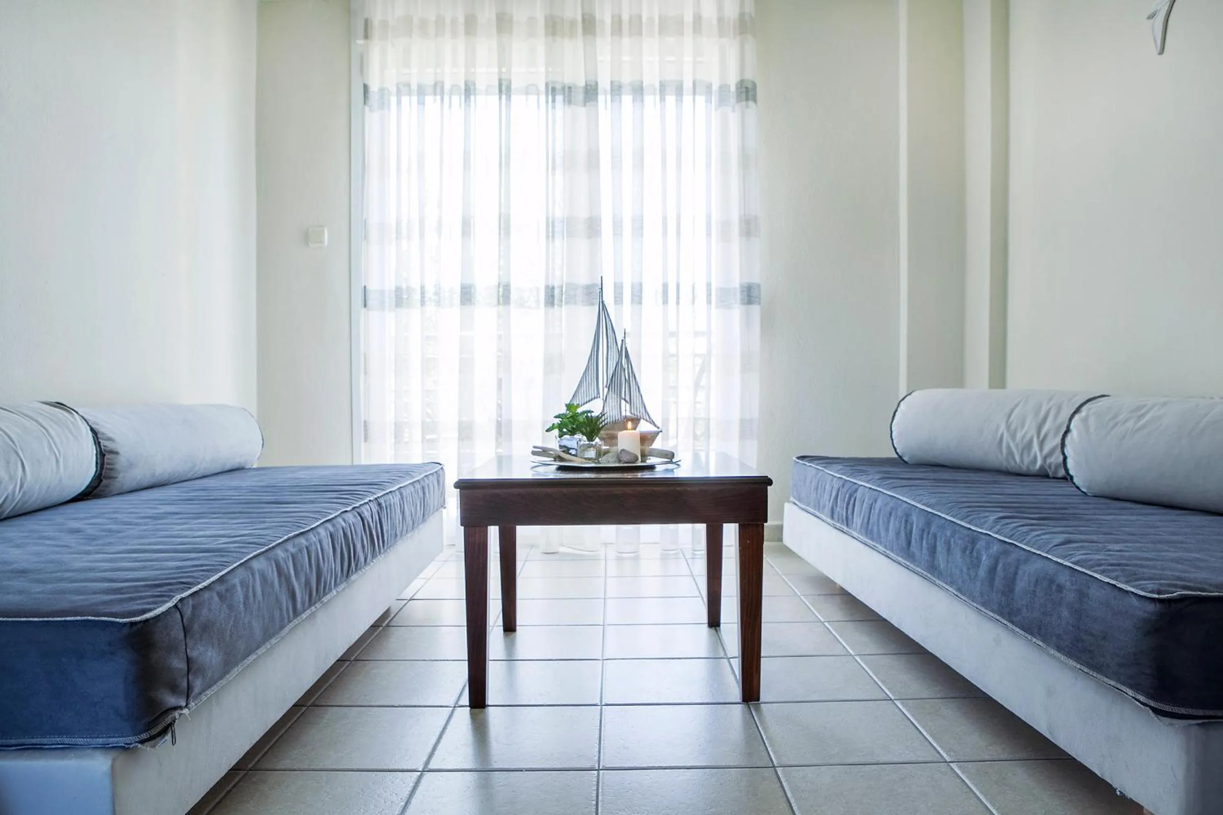 Living room, Bed in Akti Retzika