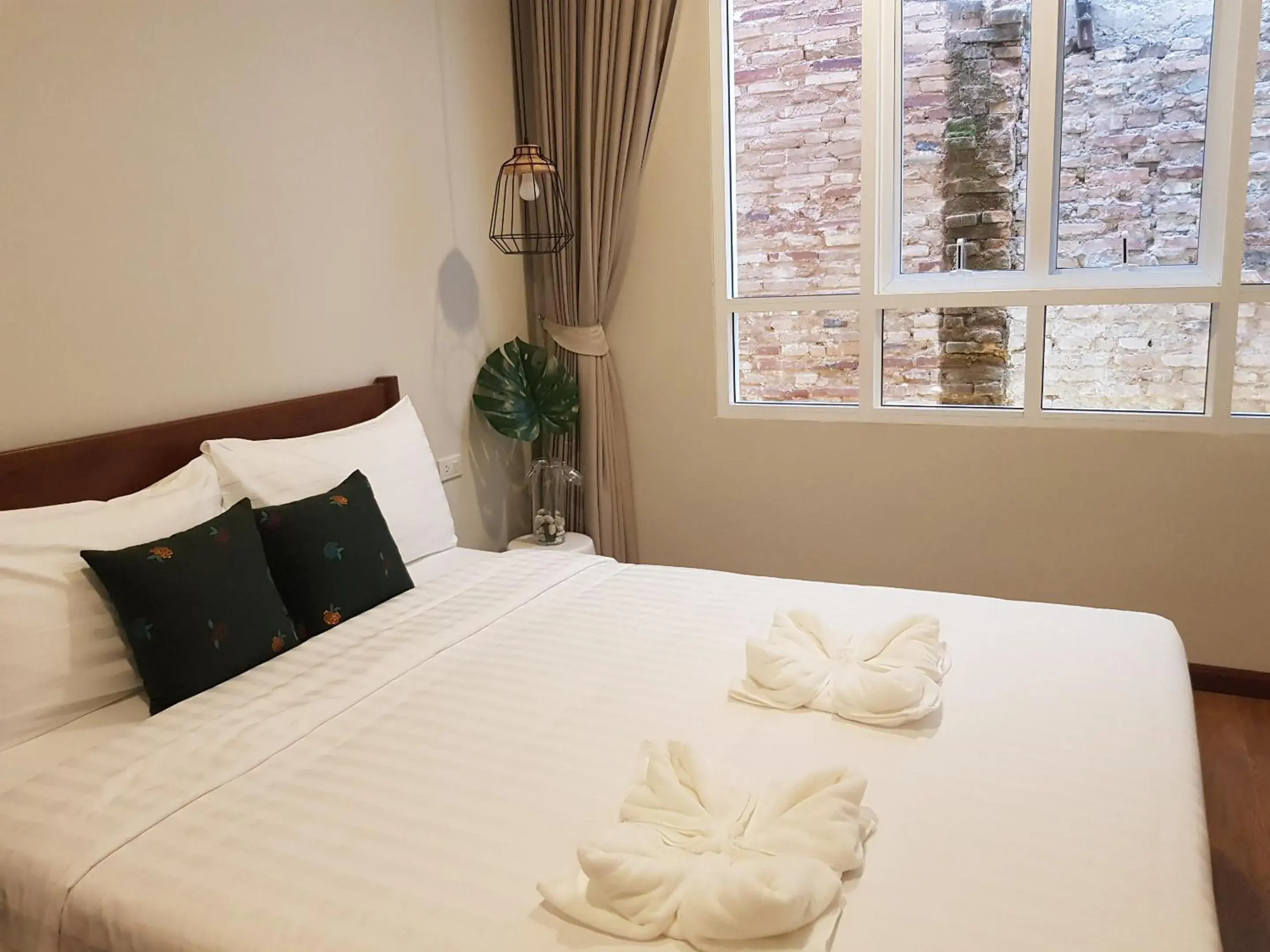 Standard Queen Room in A Day inn Ranong Hostel Standard Queen Room in A Day inn Ranong Hostel