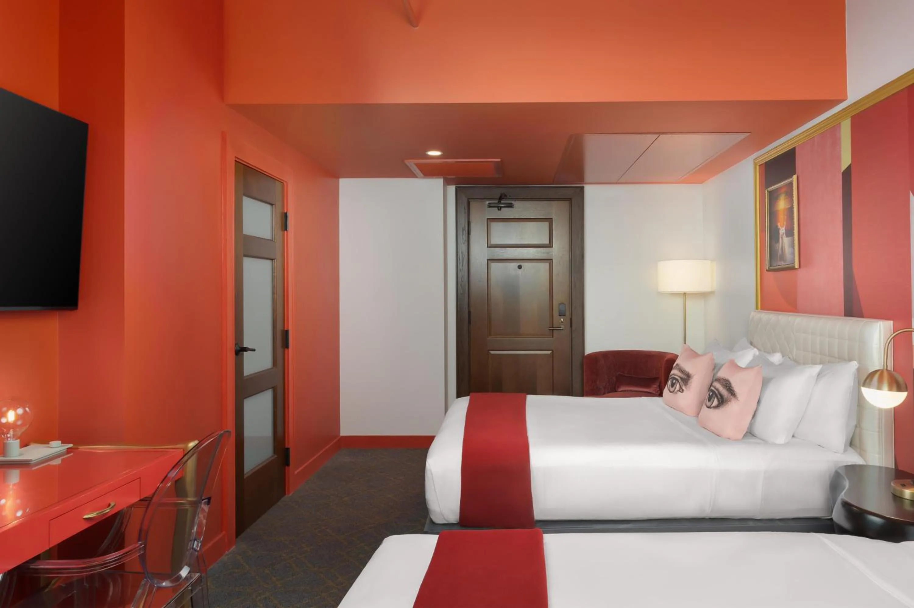 Bed in Angad Arts Hotel St Louis, Tapestry Collection by Hilton