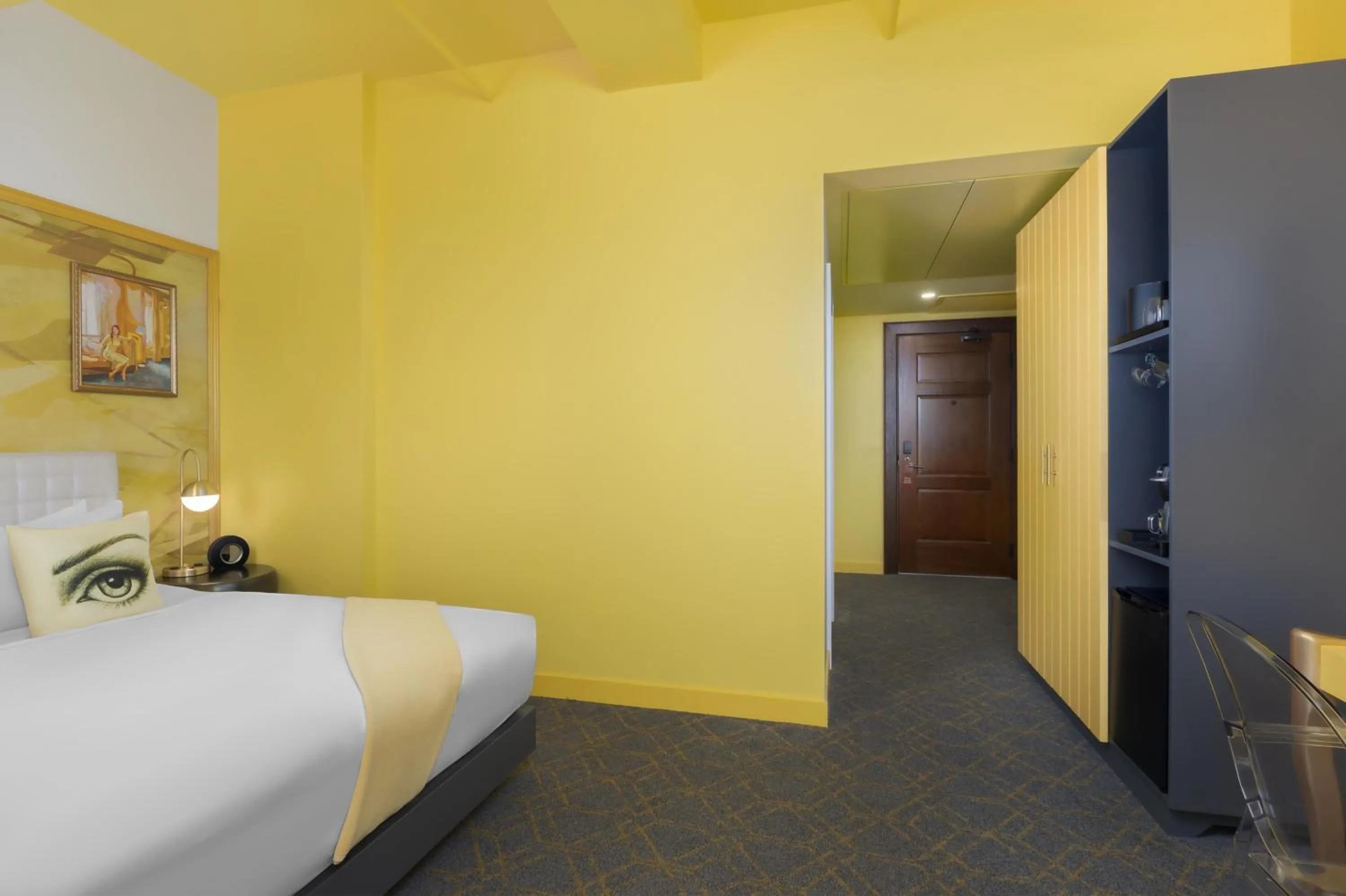 Bed in Angad Arts Hotel St Louis, Tapestry Collection by Hilton