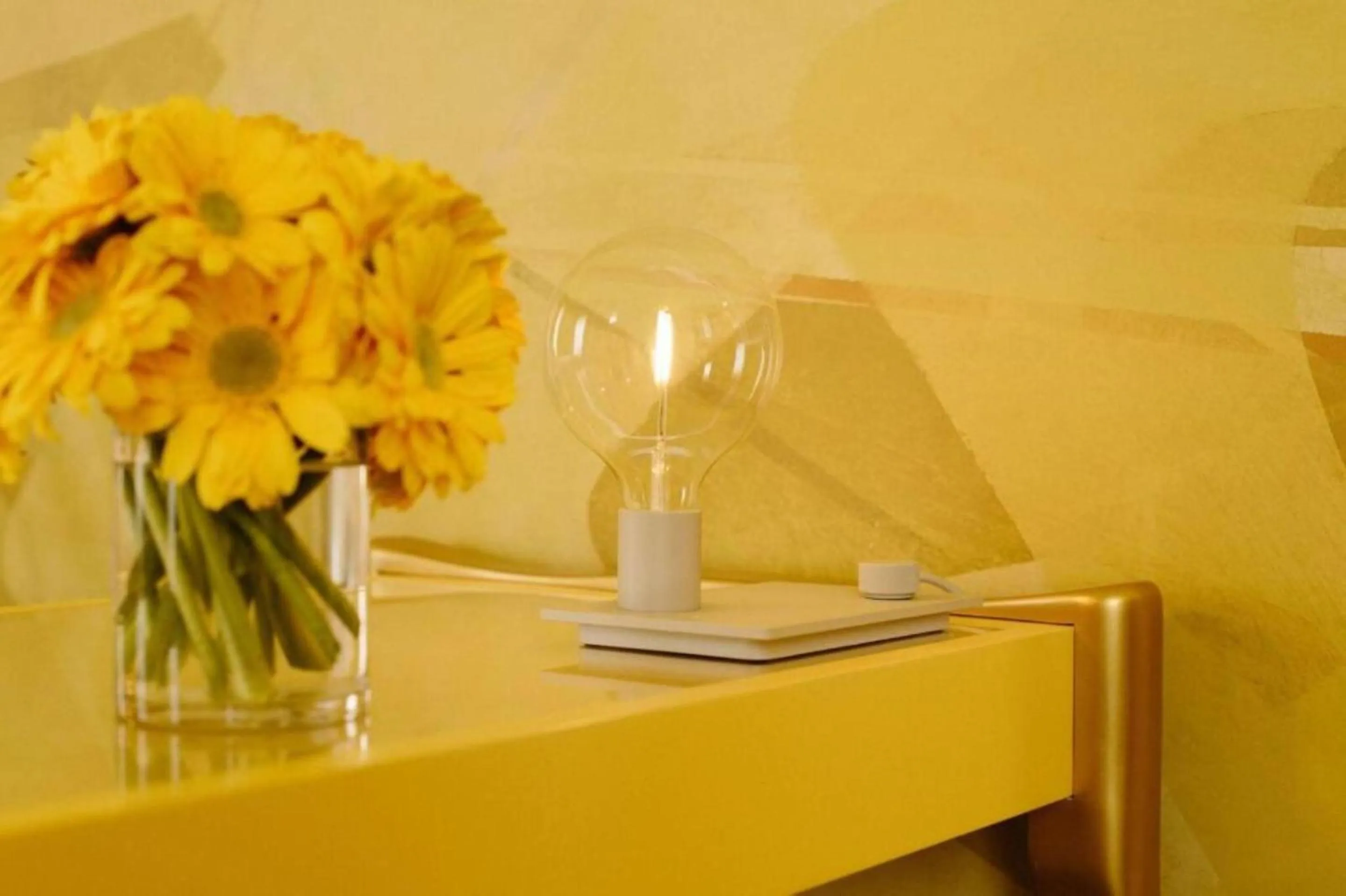 Bedroom in Angad Arts Hotel St Louis, Tapestry Collection by Hilton