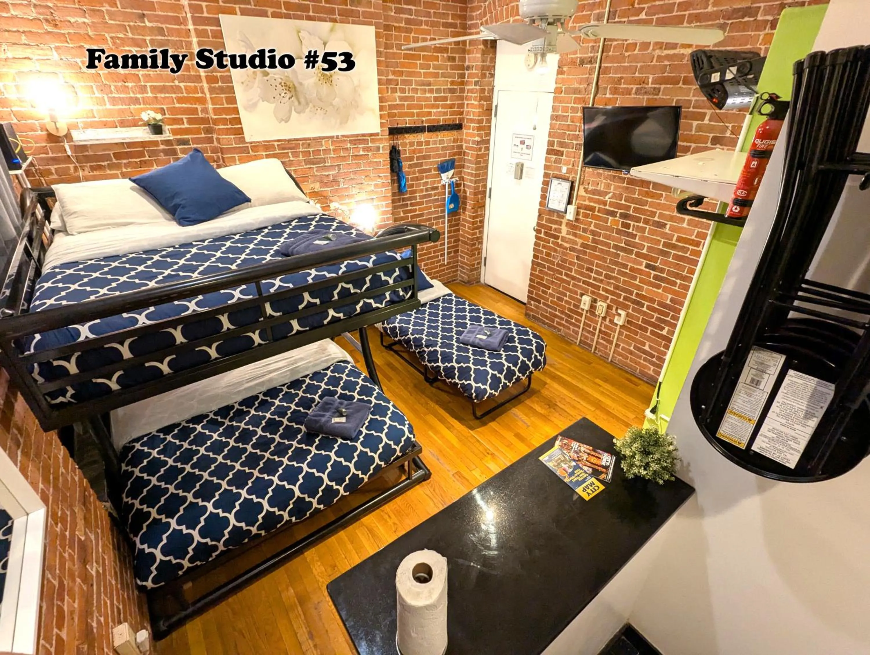 Bedroom, Bed in NYC Empire Apartments