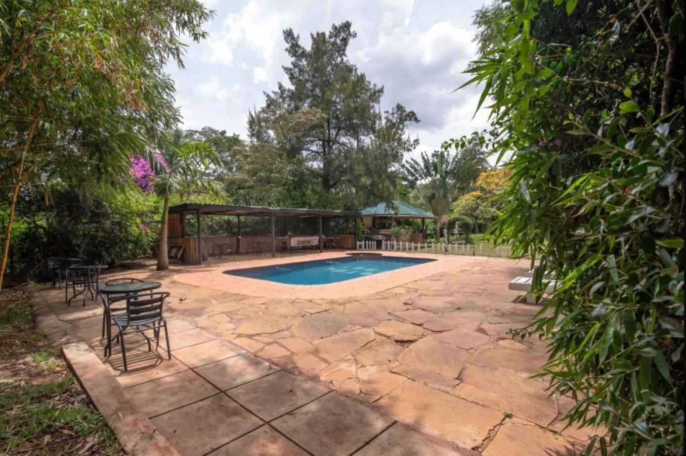 Swimming pool in Hotel Troy