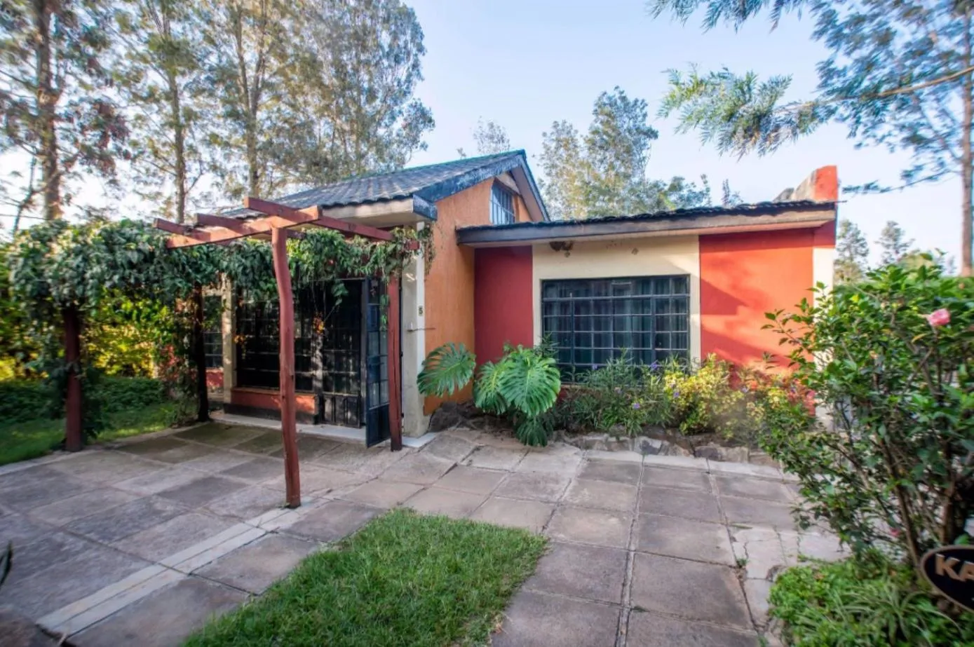 Property building in Hotel Troy