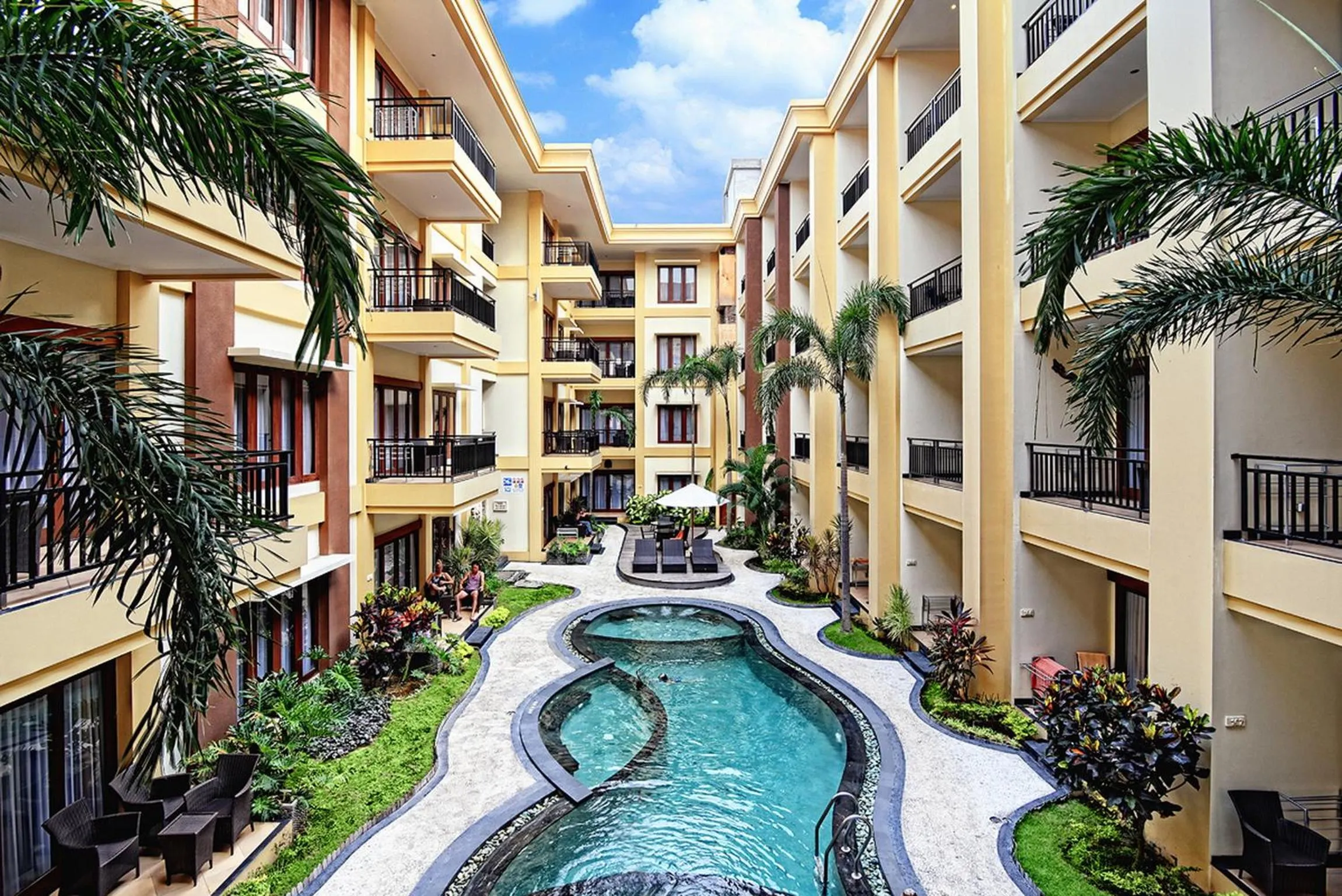 Swimming pool in Kuta Town House Apartments