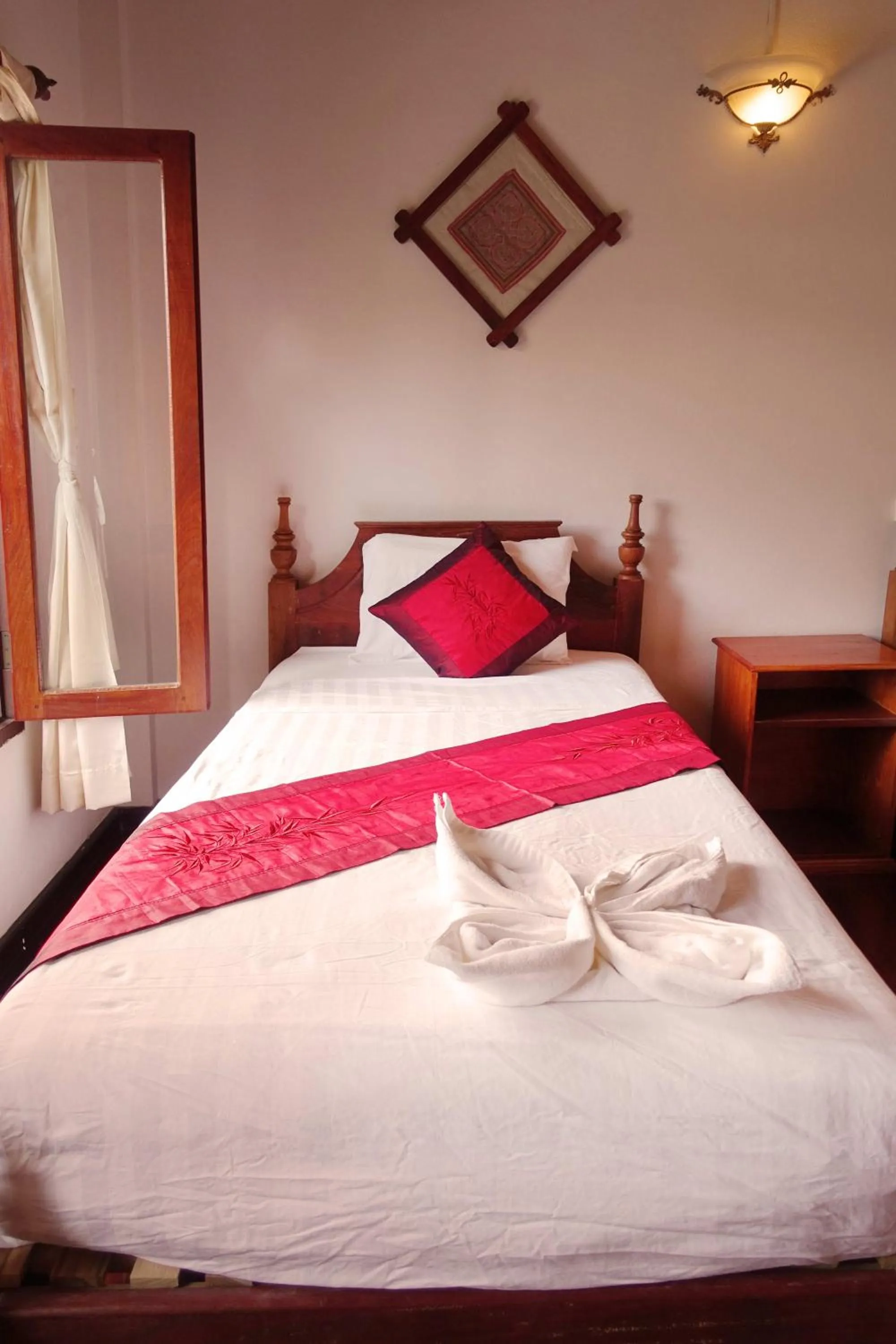 Bed in Villa Rattanakon