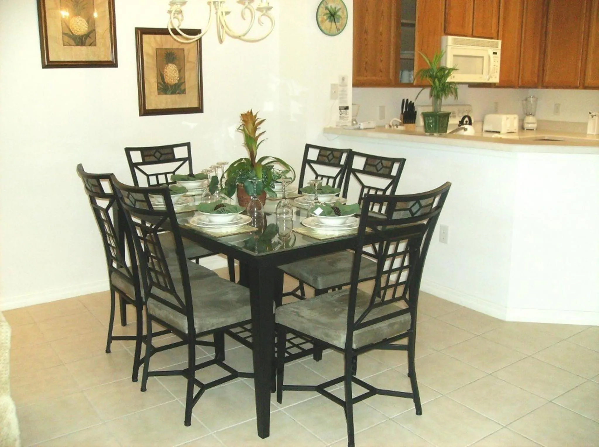 Kitchen or kitchenette in Private Pool Homes