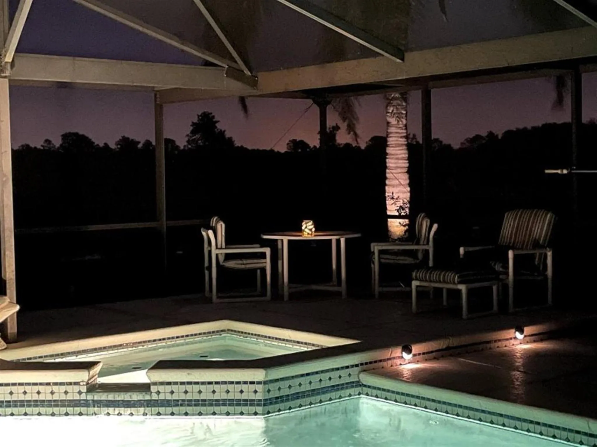 Swimming pool in Private Pool Homes