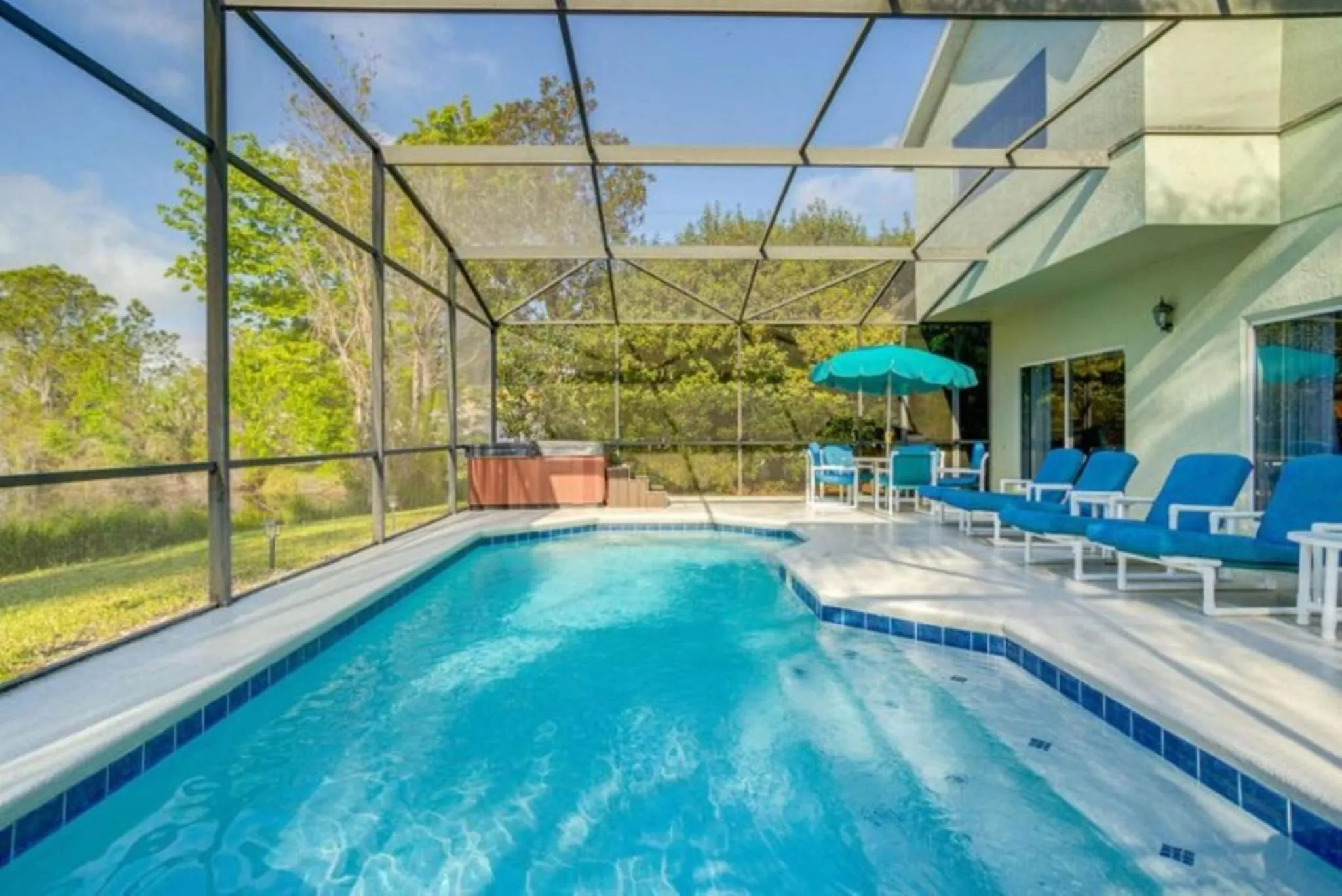 Swimming pool in Private Pool Homes