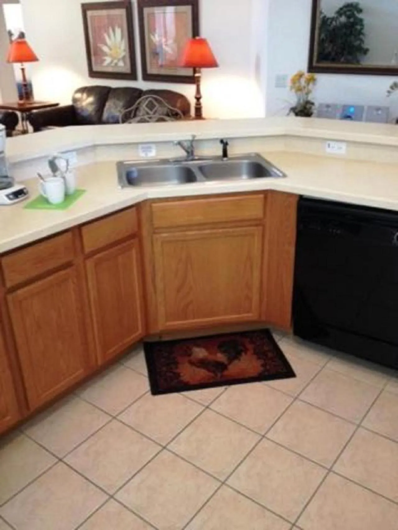 Kitchen or kitchenette in Private Pool Homes