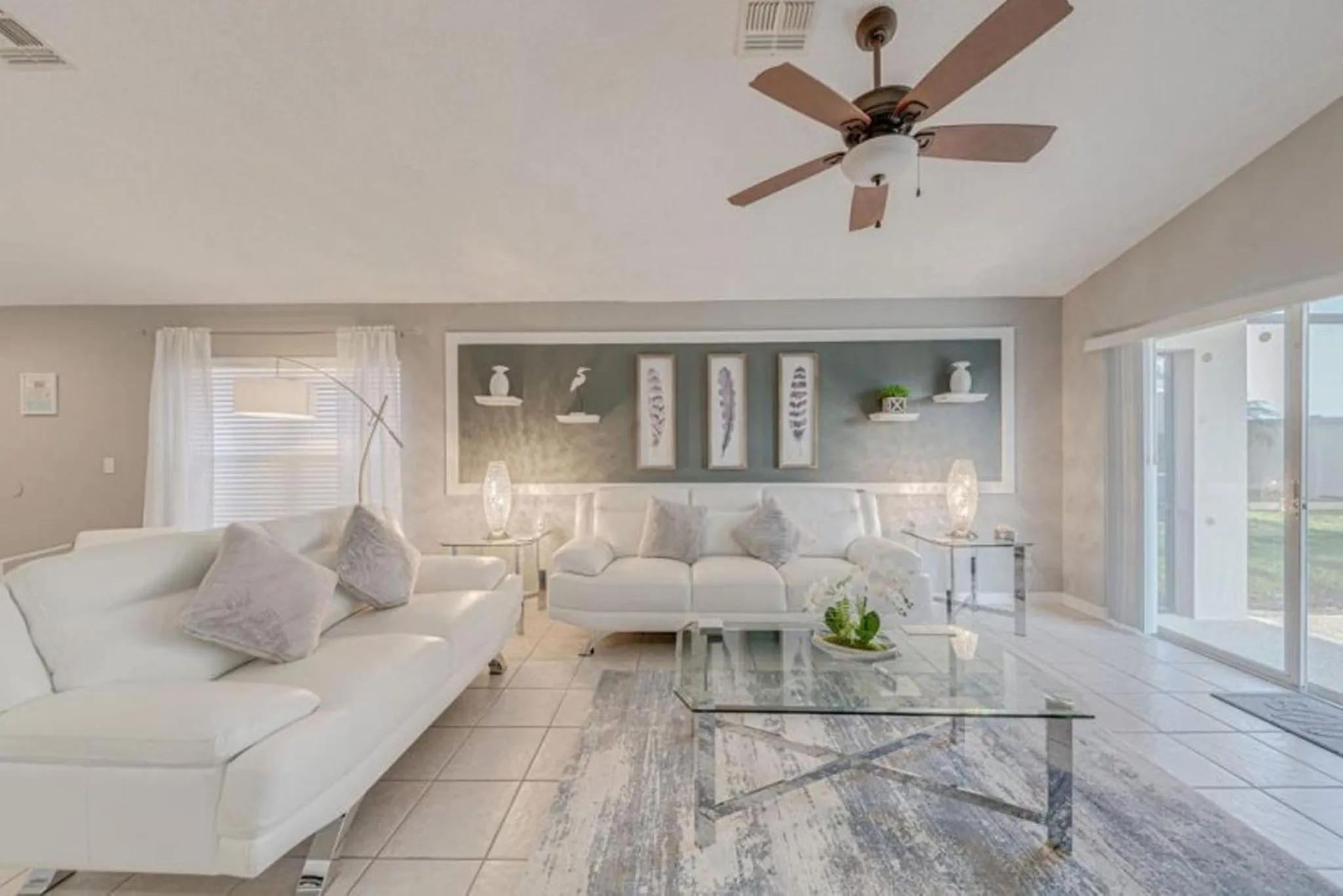 Living room in Private Pool Homes