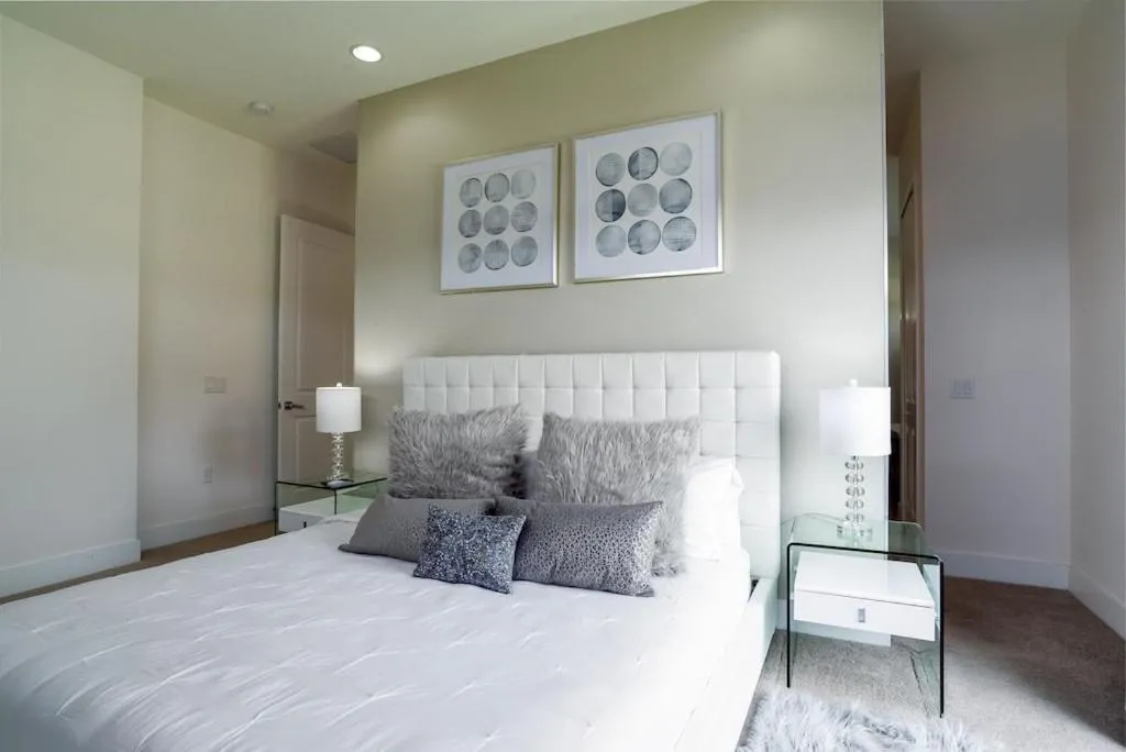 Bedroom, Bed in Private Pool Homes