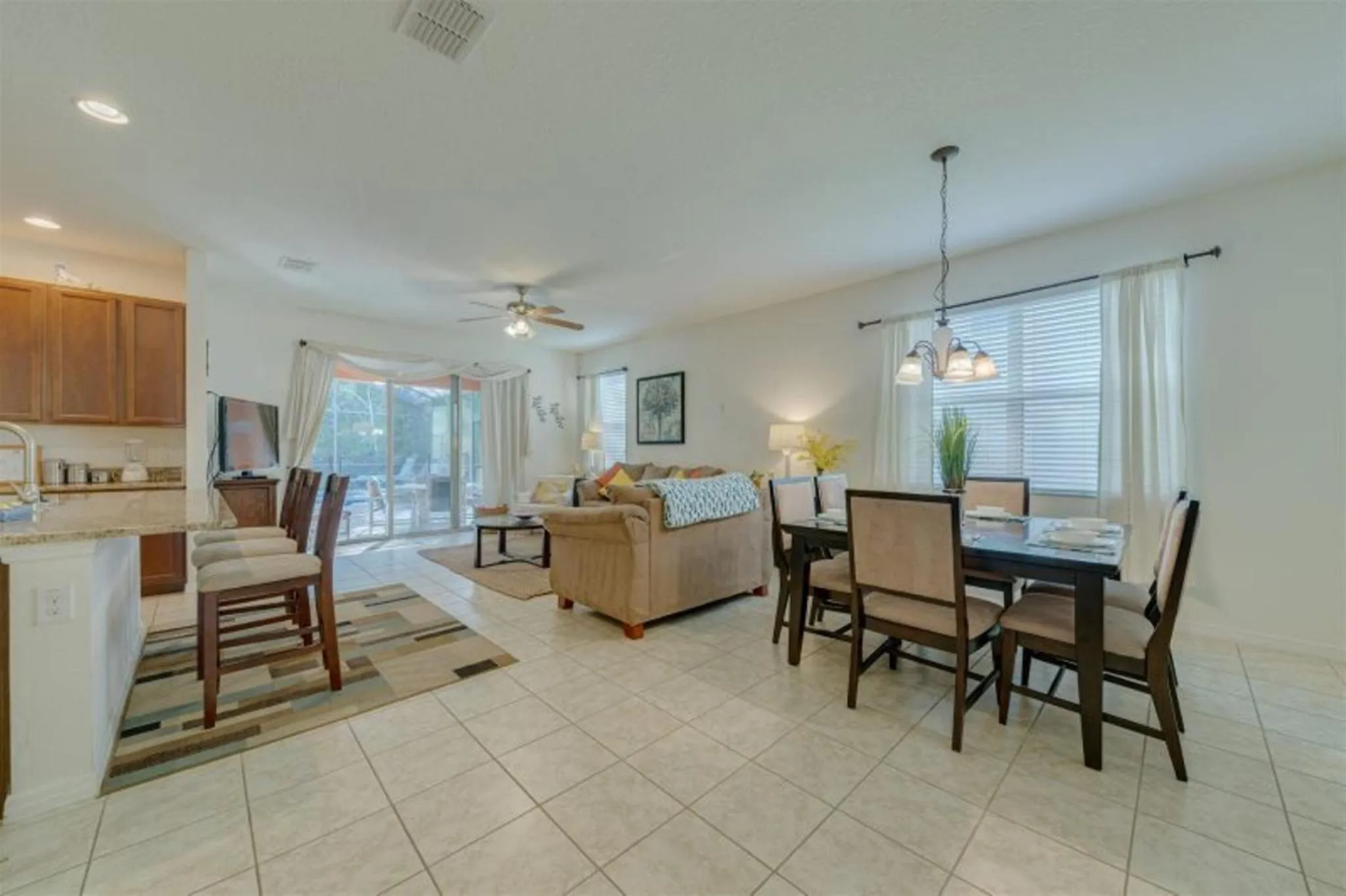 Dining area in Private Pool Homes