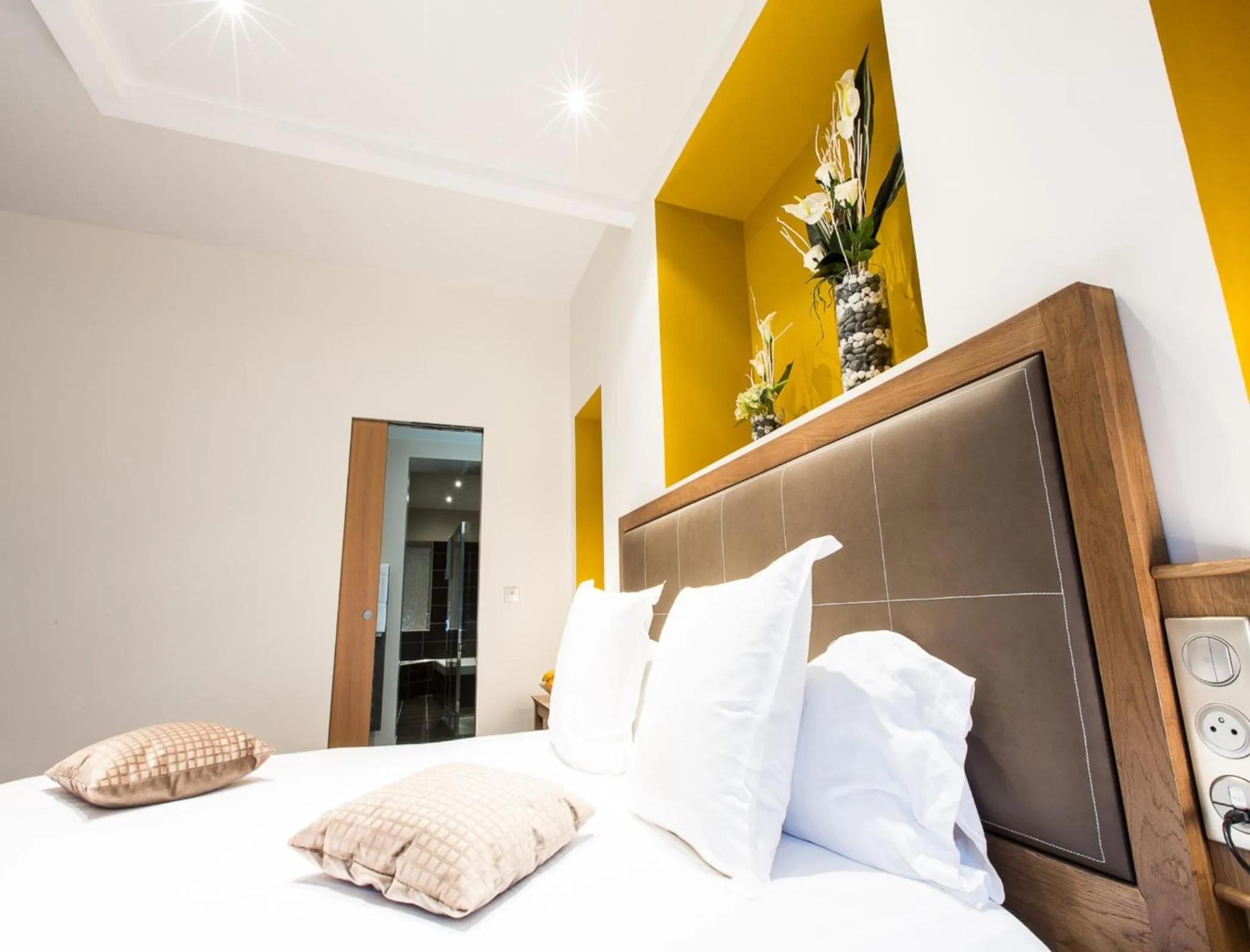 Bed in Hôtel Spa Marotte