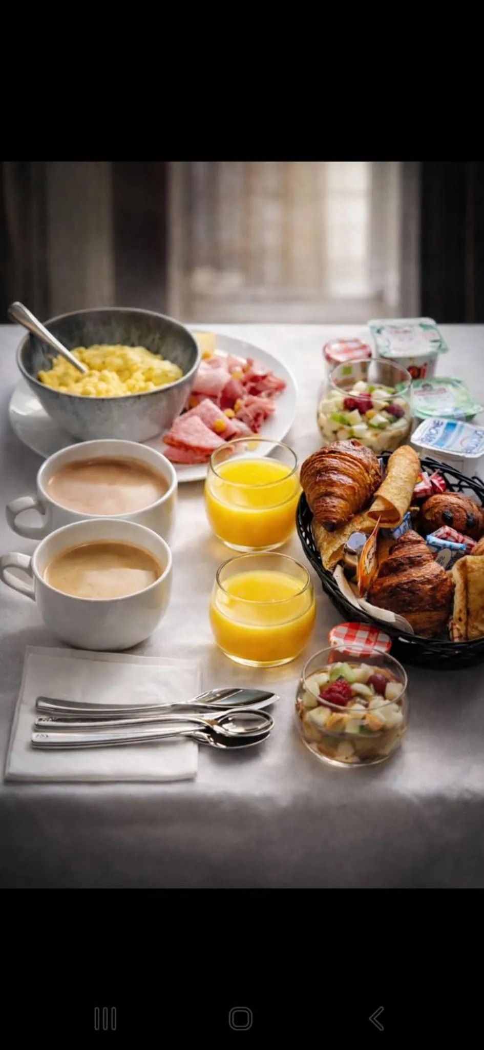 Breakfast in Hotel Europa